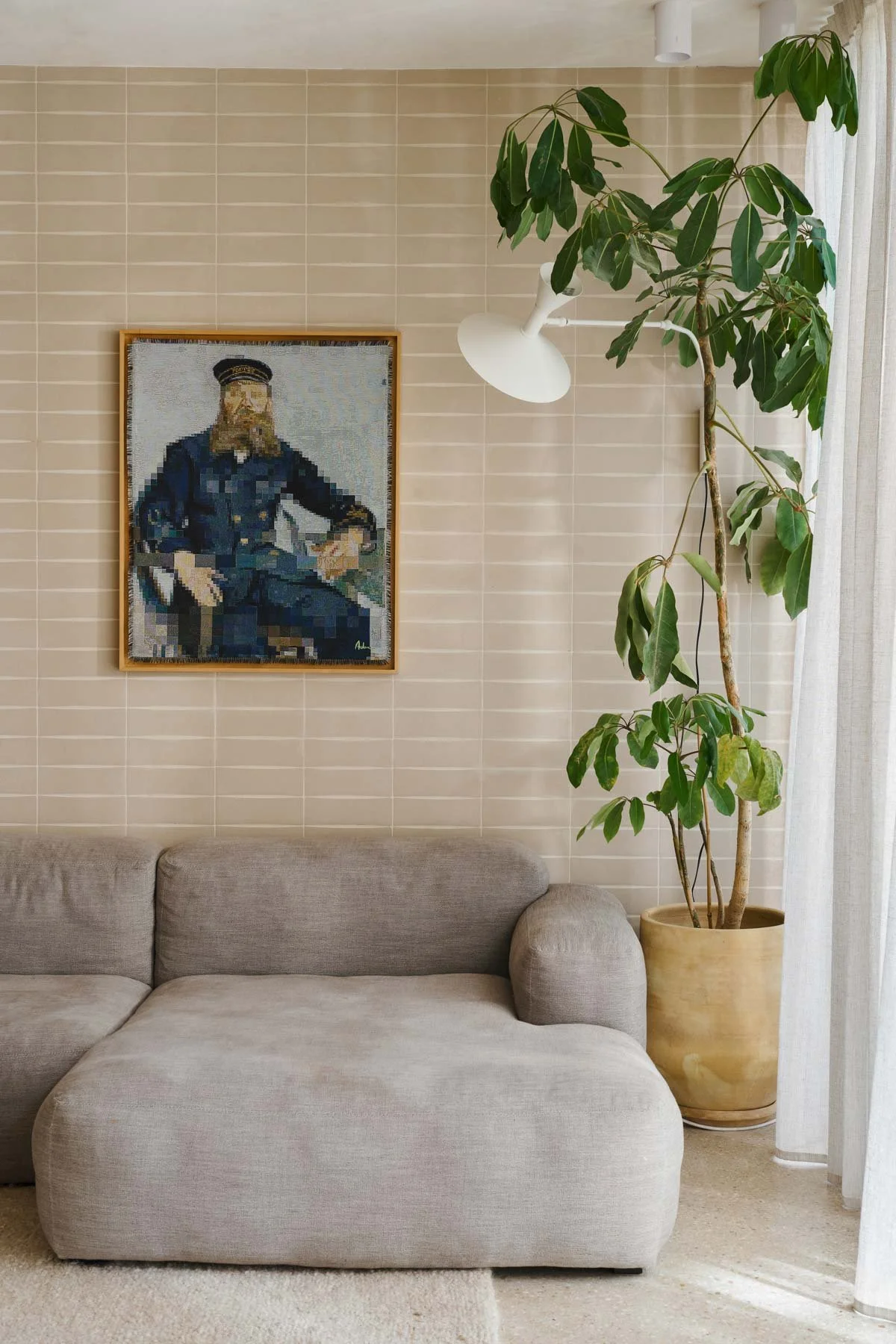 62LivingRoom-cat62515.jpg