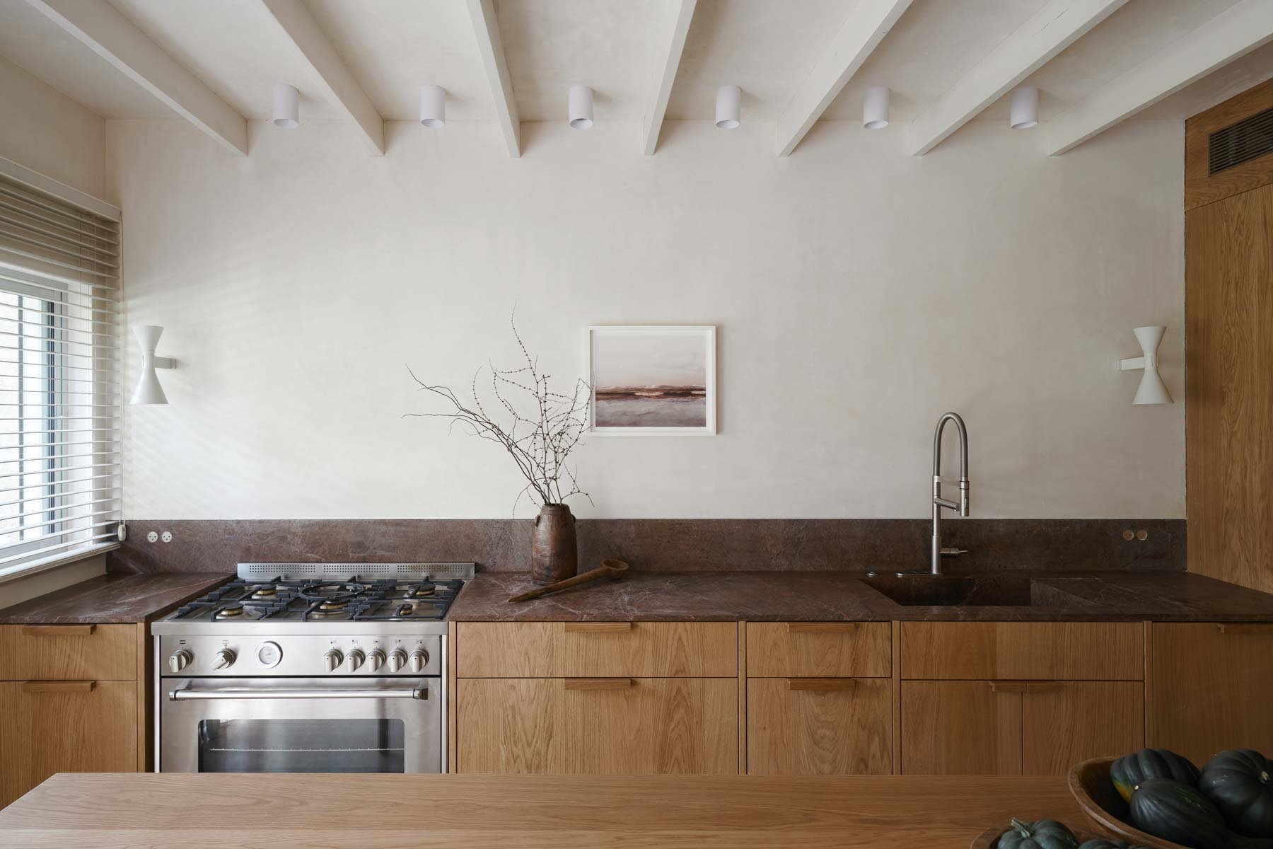33Kitchen-cat62400.jpg