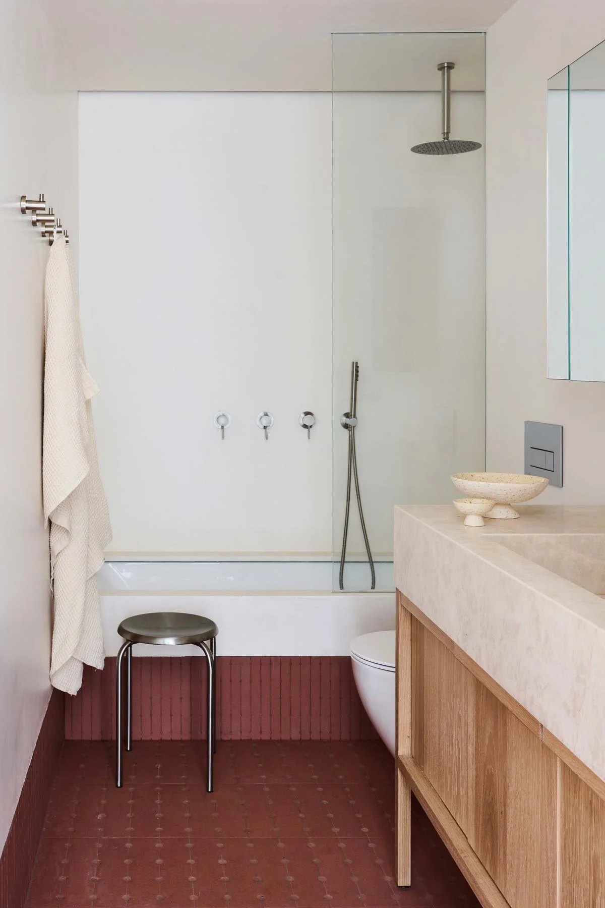 Shower-cat62675.jpg