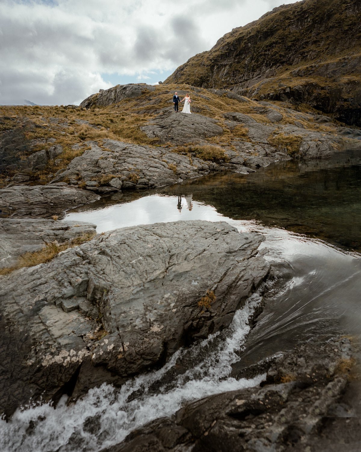 Elopement couple getting married at Lake Erskine in Queenstown New Zealand
