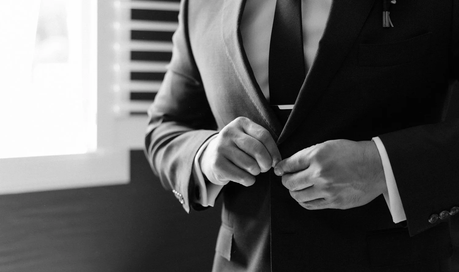 Queenstown-elopement-groom-suit-hire.jpg