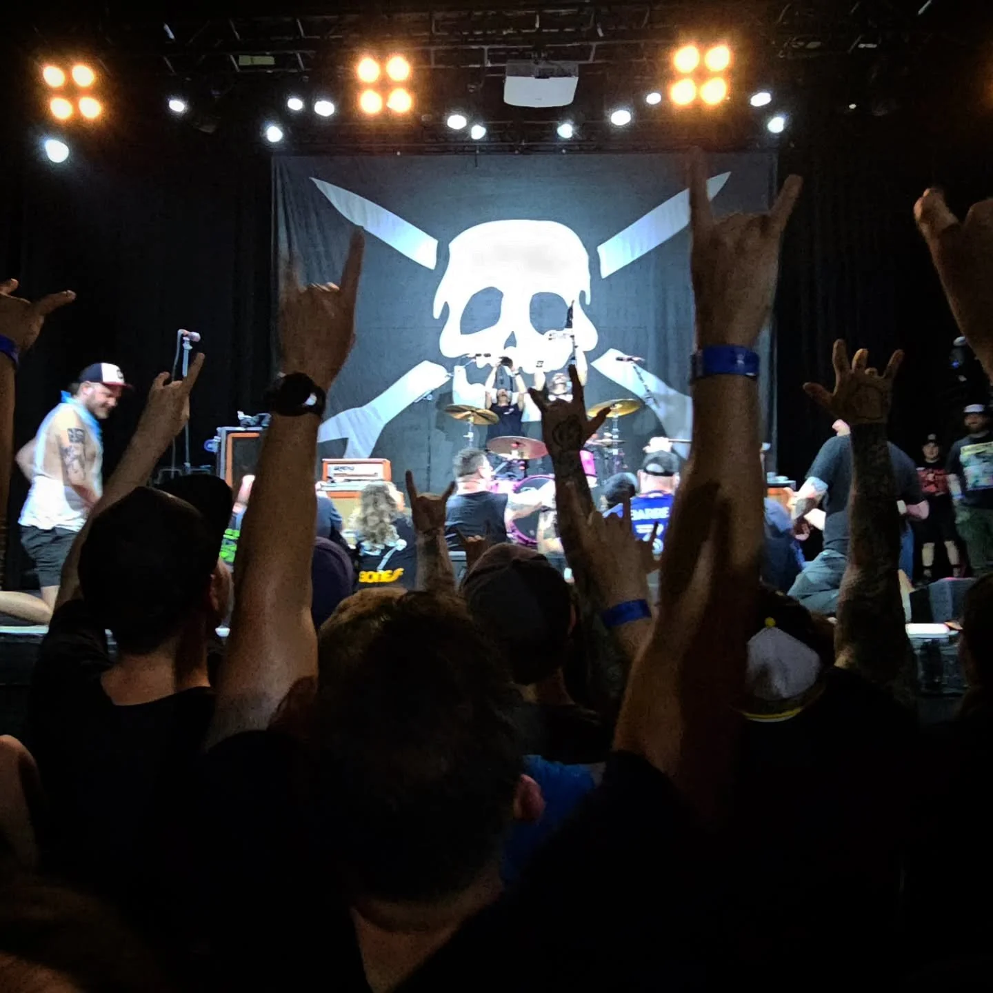 A couple of dudes watching @teenagebottlerocket together.