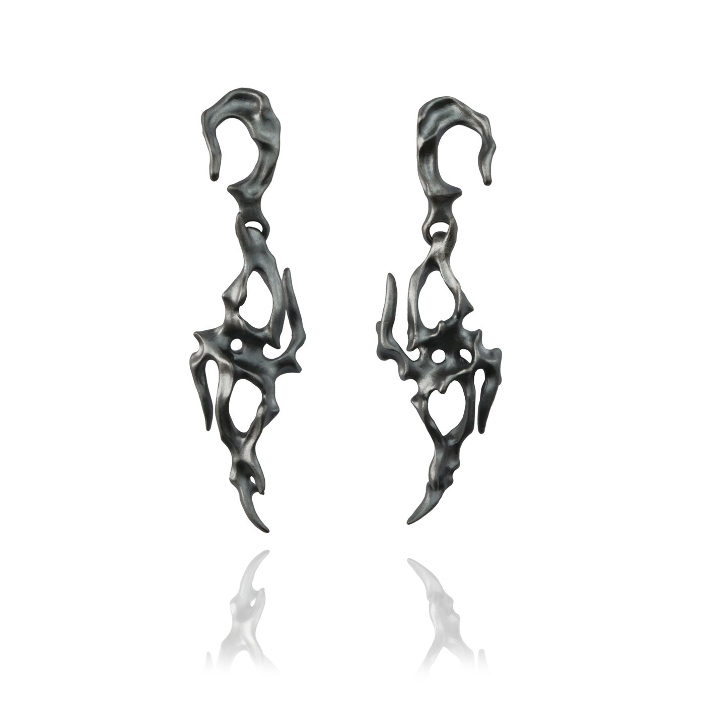 VALAKIA/ long earrings (black edition)