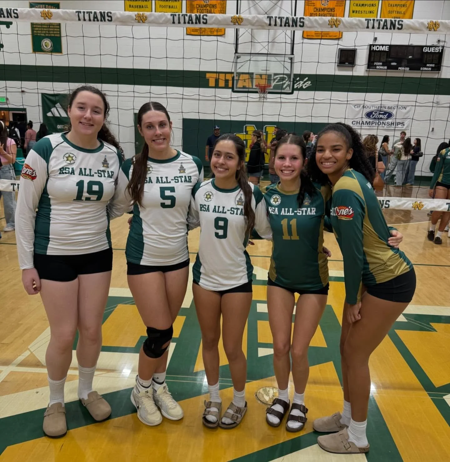 🌟 Riverside County All Star Game 🌟

So proud of our 18 William girls representing BRUSA at the annual Riverside County All Star Game💪
We are so proud of you all and what you accomplished during your High School Seasons!