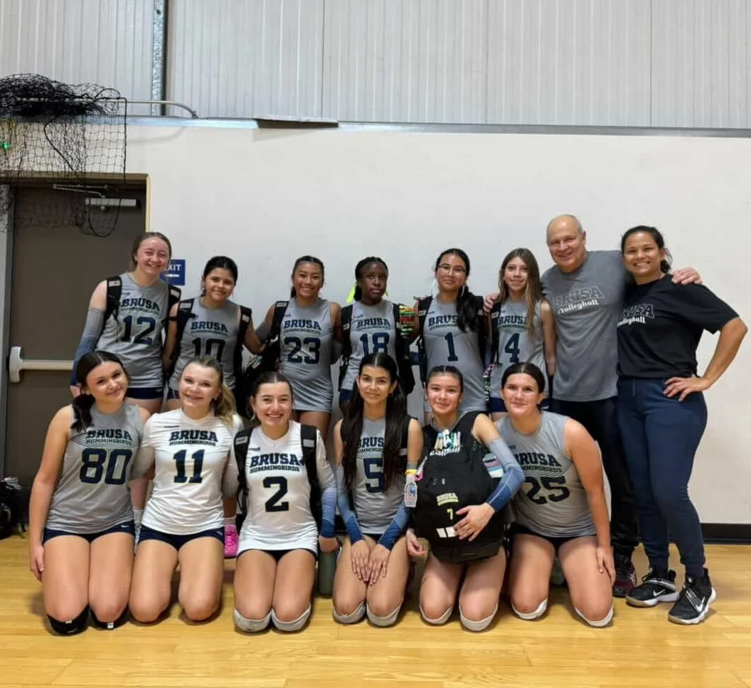 ✨ 13 Mauro ✨

No better feeling than a 3-0 Day!
Great job girls for pushing through and taking 1st in your pool 👏👏