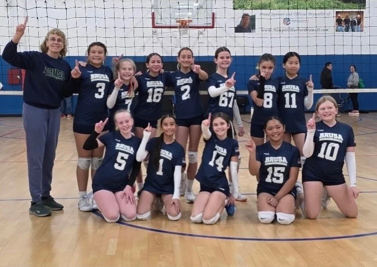 ✨ 11 Ana ✨

They might be small but they are mighty!
Going 4-0 today and moving into the Top 12 of SCSN! Amazing job girls and coaches 💪