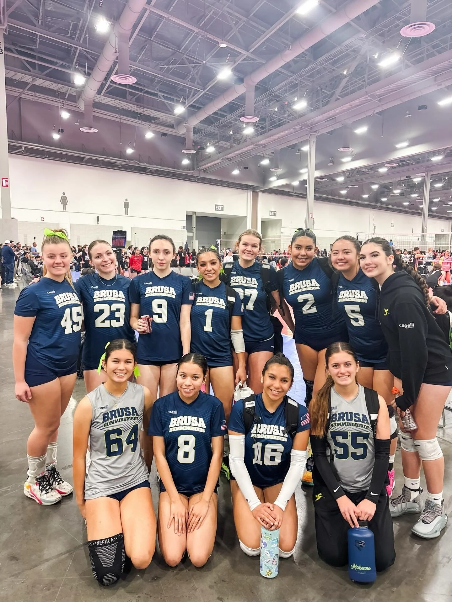 ✨ 15 Carlos ✨

2-1 on Day in Vegas📣 
Bring the heat tomorrow girls 💪