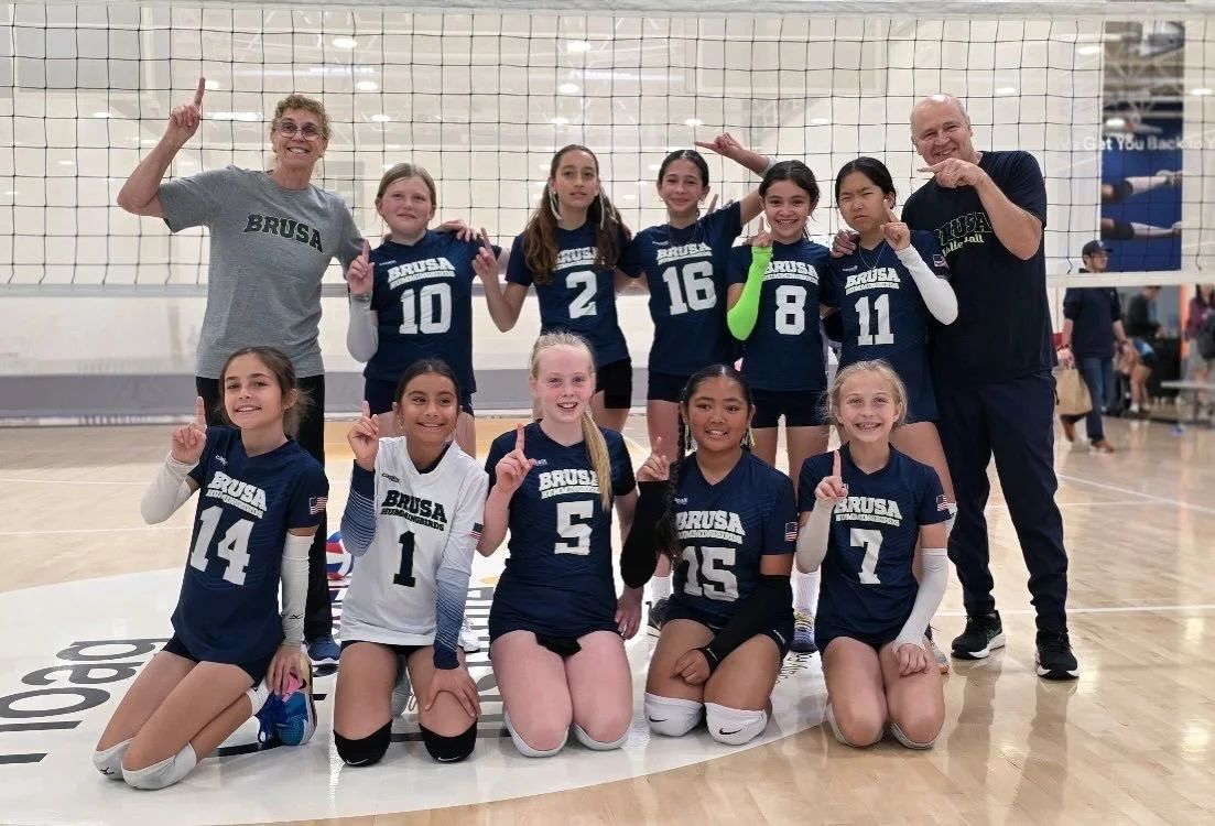 11 Ana goes 2-1 today to stay in Division 1!
Amazing job girls 👏