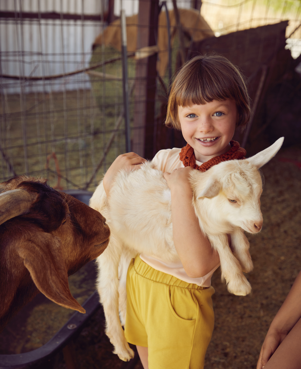 Allie Cottrill 
KIDS PHOTOGRAPHER & ART DIRECTOR