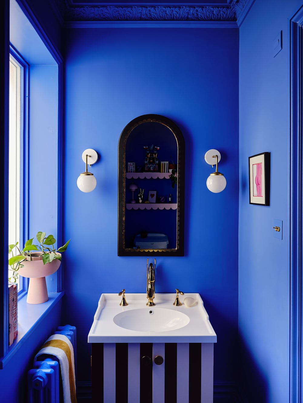 © Beth Davis_Downstairs Powder Room 2.jpg