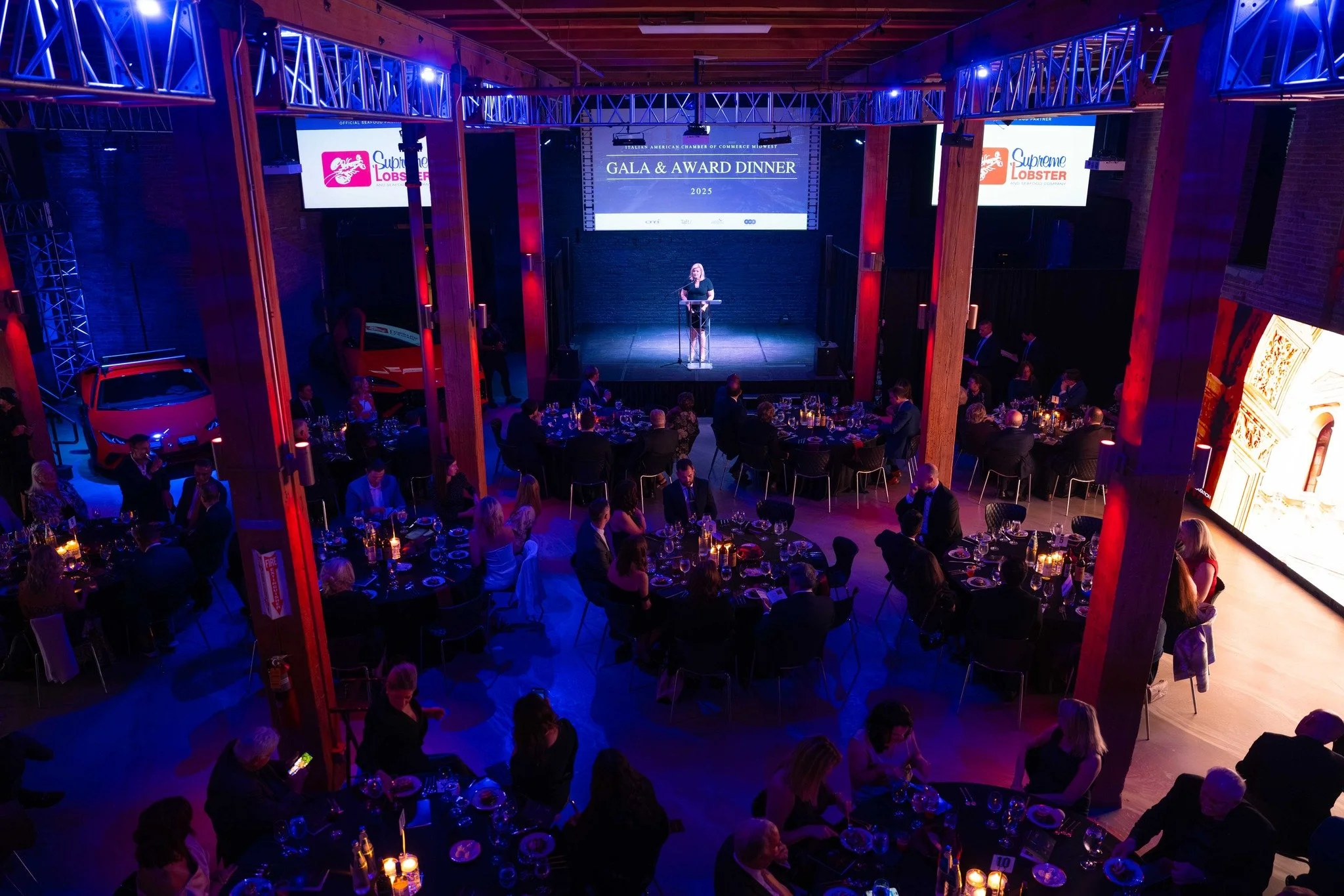 How Market Data and Local Networks Determine US Export Success for Italian Companies