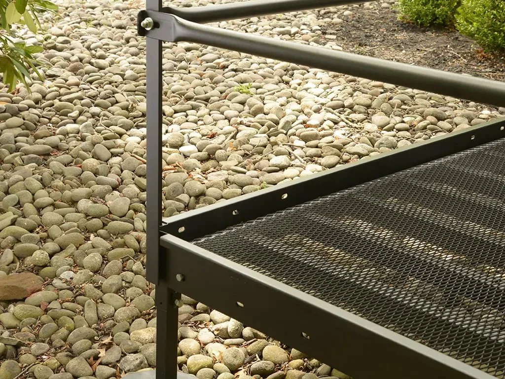 steel-mesh-ramp-detail
