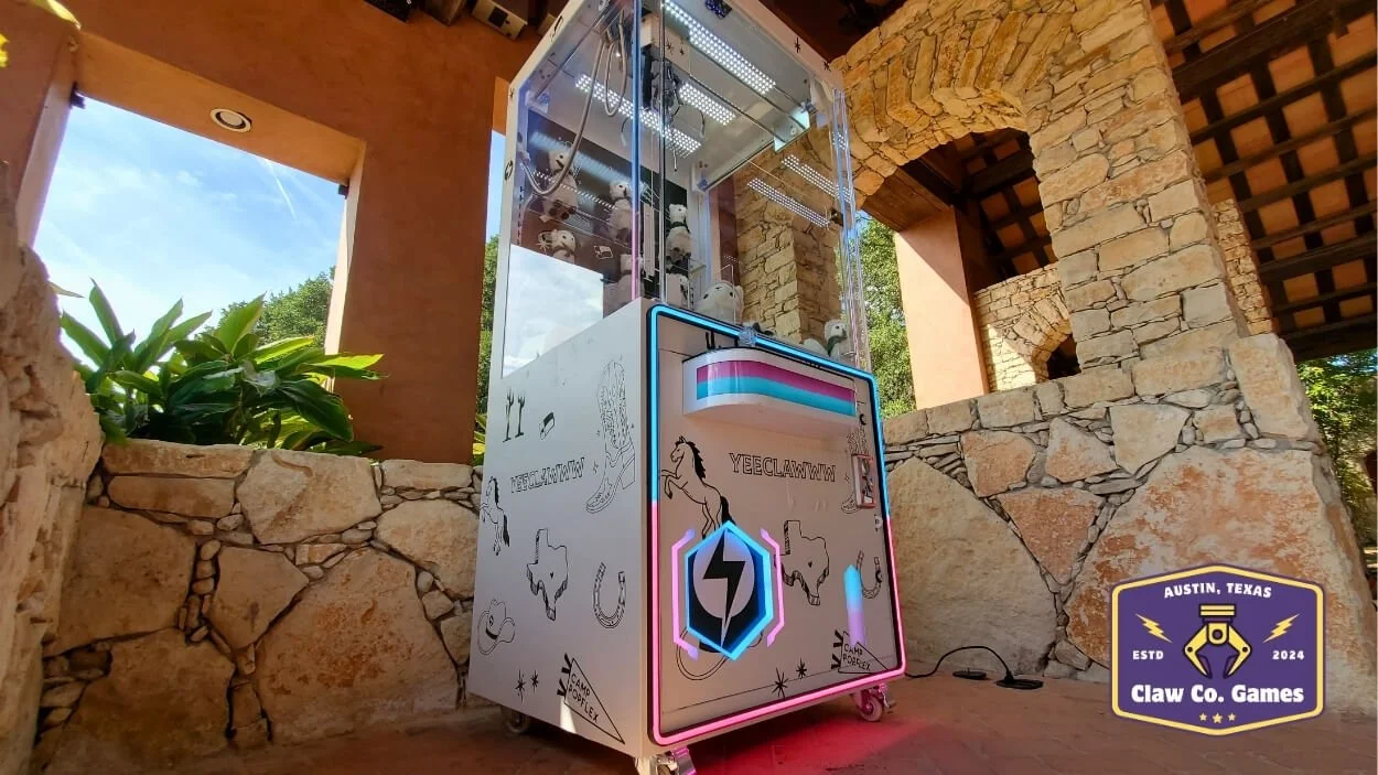 For Popflex's 2025 member's retreat, we provided a custom-wrapped claw machine that gave attendees a fun, interactive experience throughout the event.