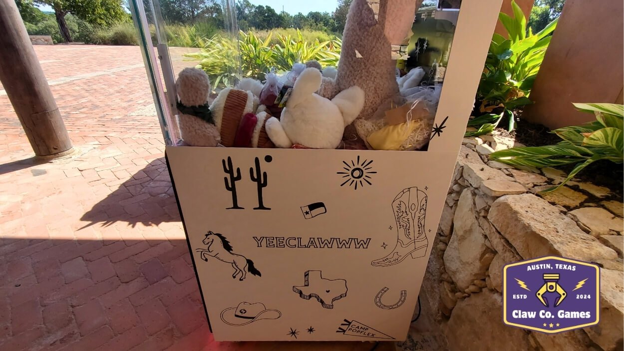 For Popflex's 2025 member's retreat, we provided a custom-wrapped claw machine that gave attendees a fun, interactive experience throughout the event.