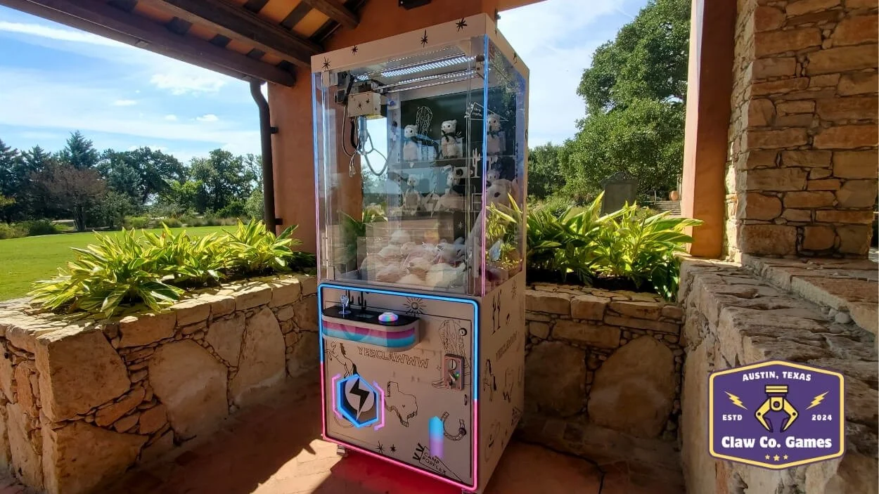 For Popflex's 2025 member's retreat, we provided a custom-wrapped claw machine that gave attendees a fun, interactive experience throughout the event.