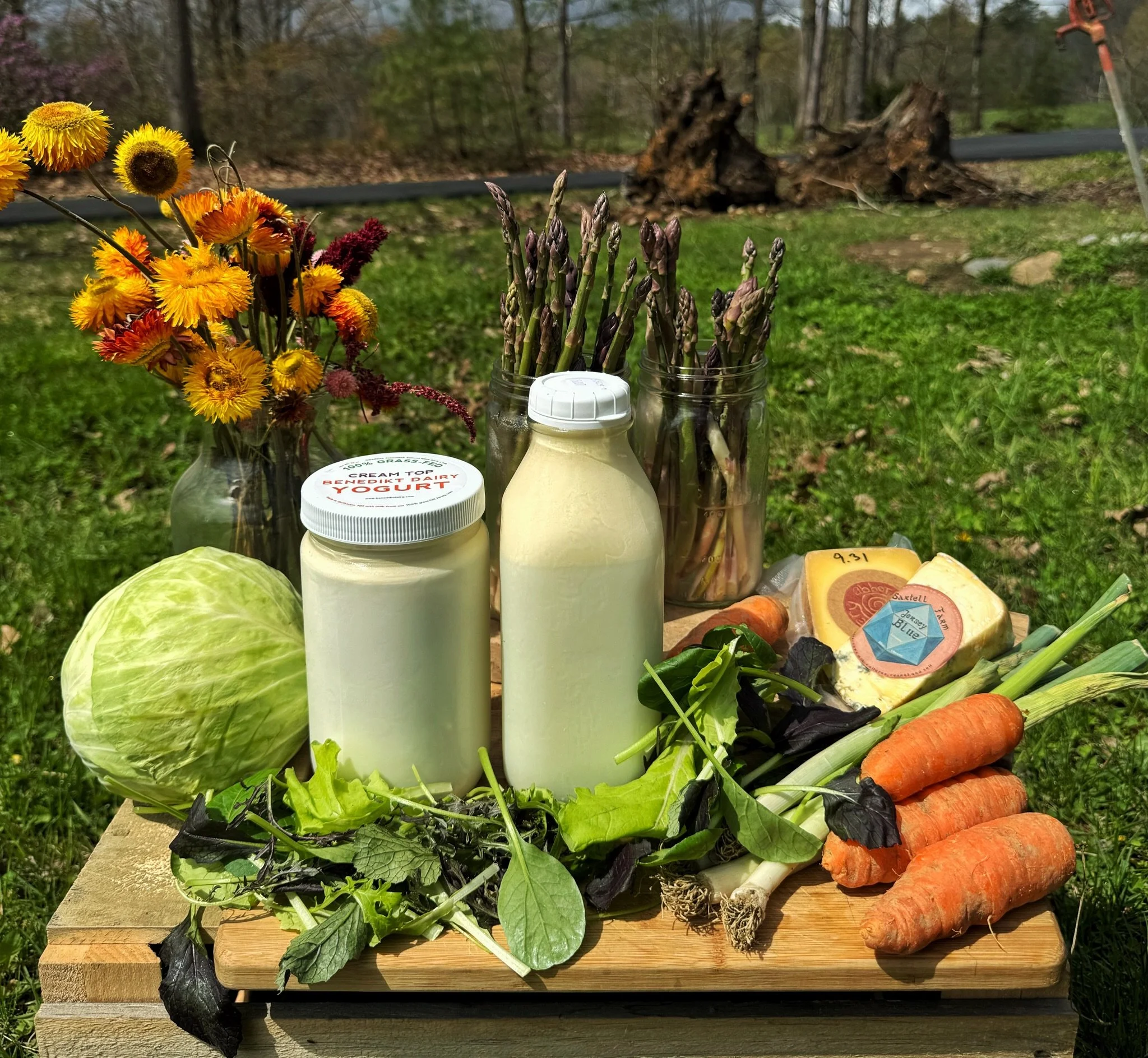 Asparagus, greens, vegetables, eggs, beef, pork, soup chicken, onions, garlic
All organic, biodynamic, pasture raised, no corn, no soy, happy happy food!

We also have @benediktdairy &lsquo;s amazing milk, yogurt, and butter.

Come by the farm store 