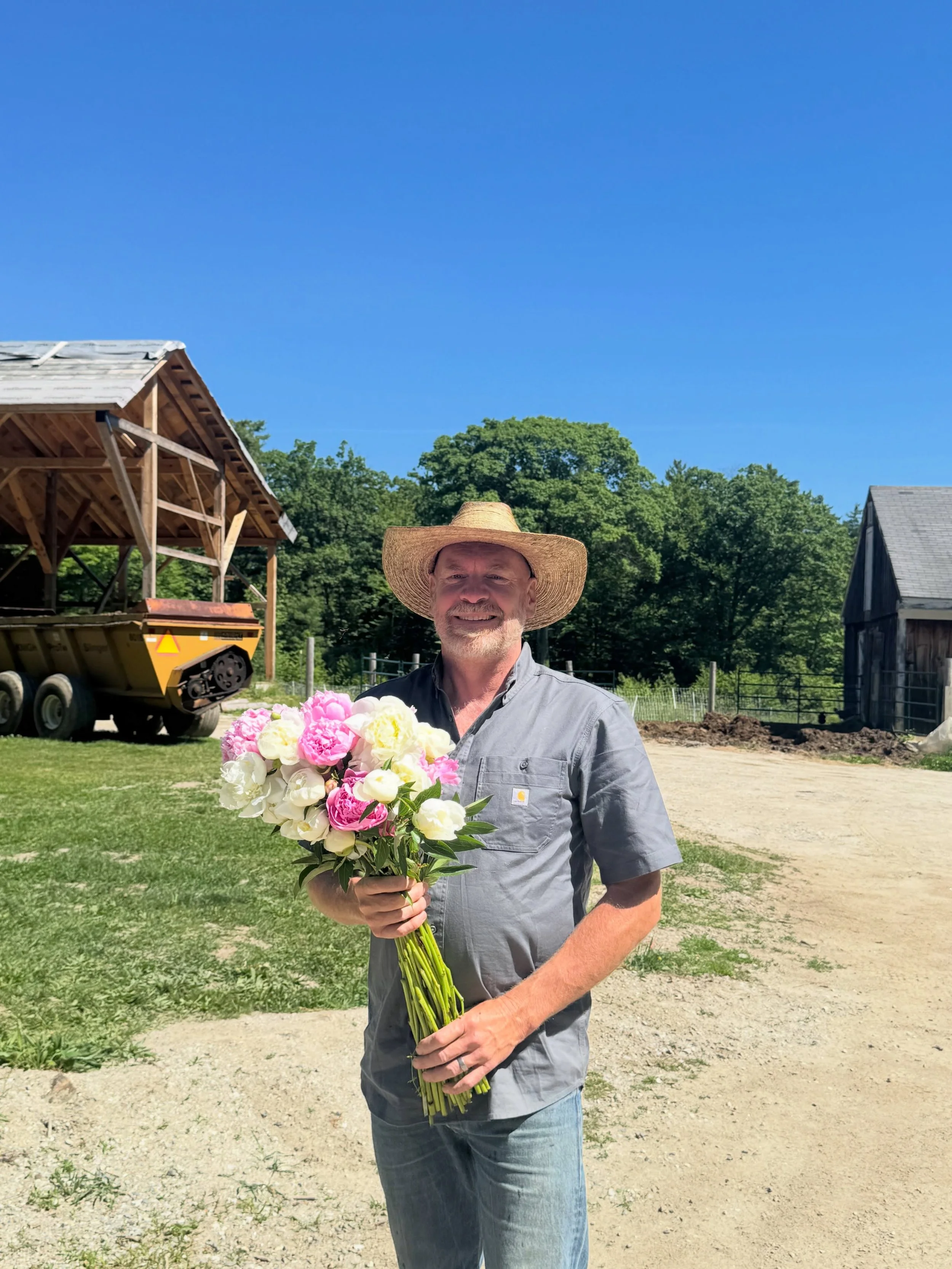 The magnificent Peonies give us their beauty for a few short weeks, opening us up and promising a beautiful summer🌸🌞

You can get our beautiful peonies at our farm store, or @hilltopcafenh and fill your home with colorful beauty to welcome the summ