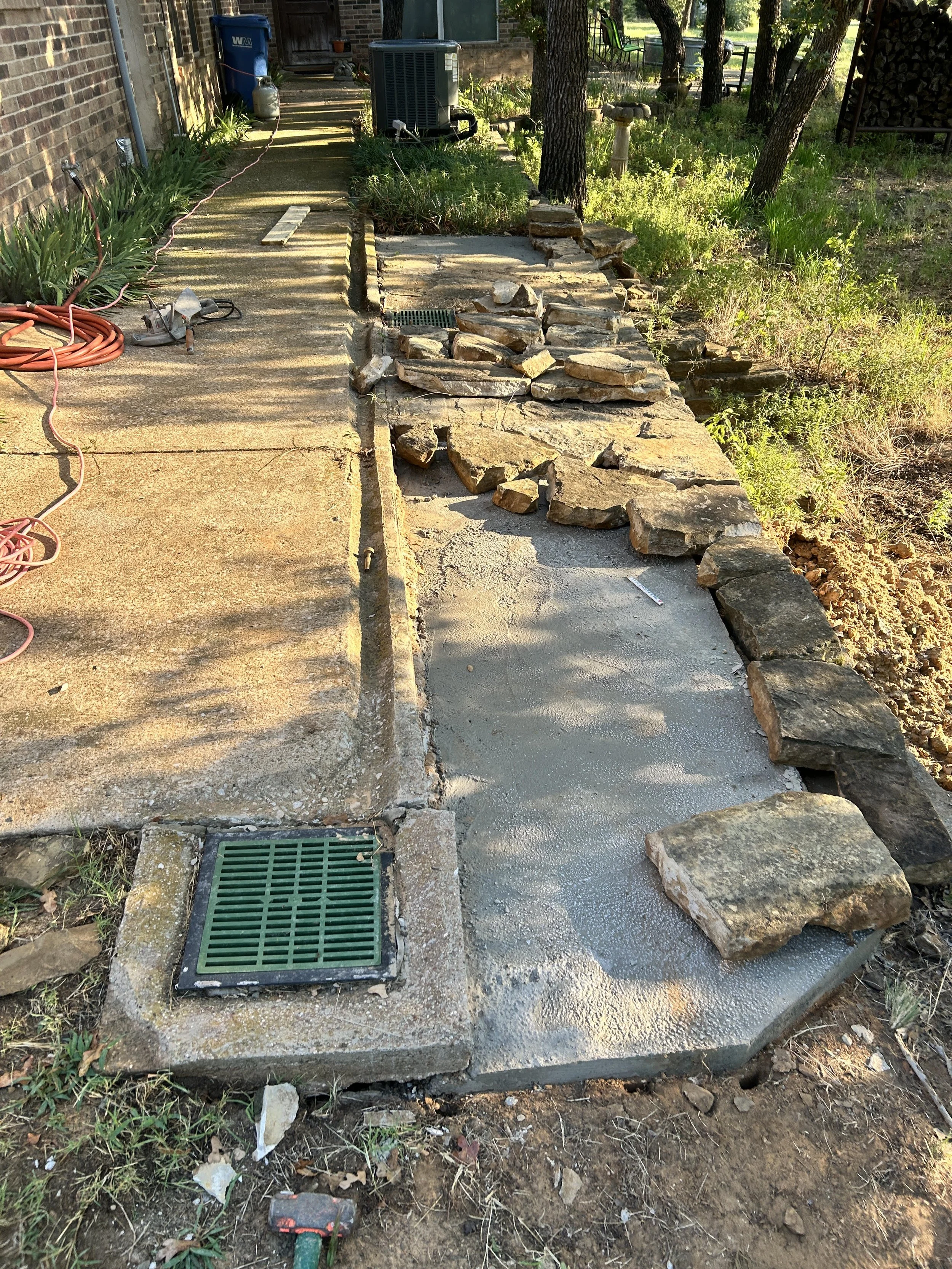 Retaining wall repair in Dallas Fort Worth – restoring leaning, cracked, or damaged brick and stone walls for long-lasting stability.