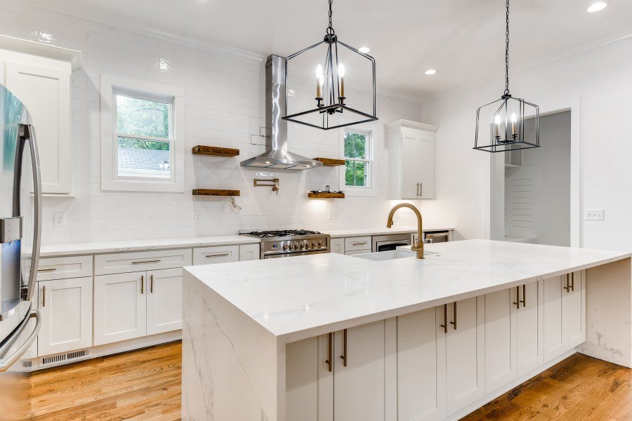 03 Kitchen 1591880719731.jpg