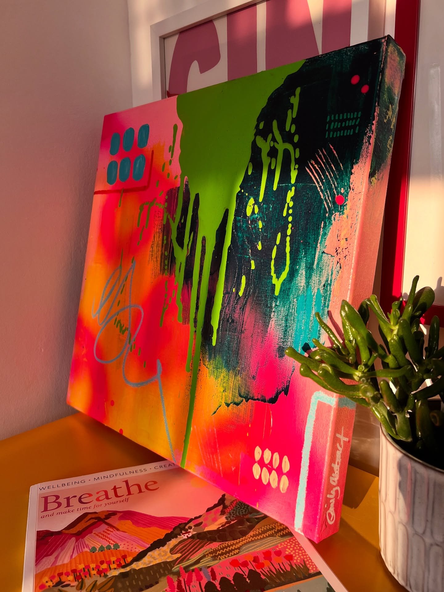 🔴 SOLD! 🔋⚡️ Liquid Energy found her forever home last night! Nothing beats the feeling of someone wanting your creative insides on their walls 😂💖 Thank you Allison!! 

There&rsquo;s still a few days left to nab a bargain in my September Sale. Hea