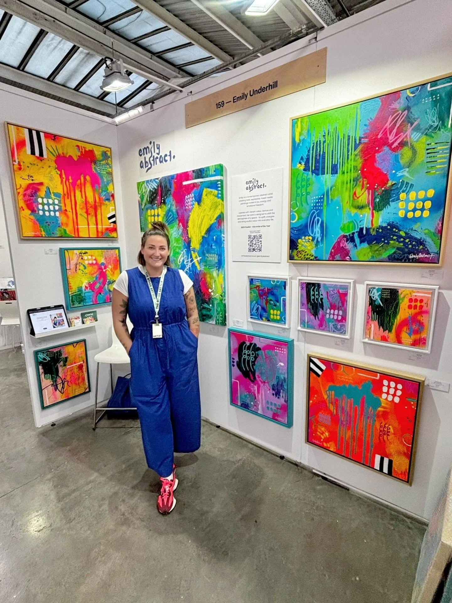 A long but brilliant first day at @theotherartfair 🤩

So good to be back alongside 157 talented artists, chatting to lots of lovely people and kicking off the weekend with my first sale. 

I&rsquo;m at Stand 159 all weekend - come say hello and grab