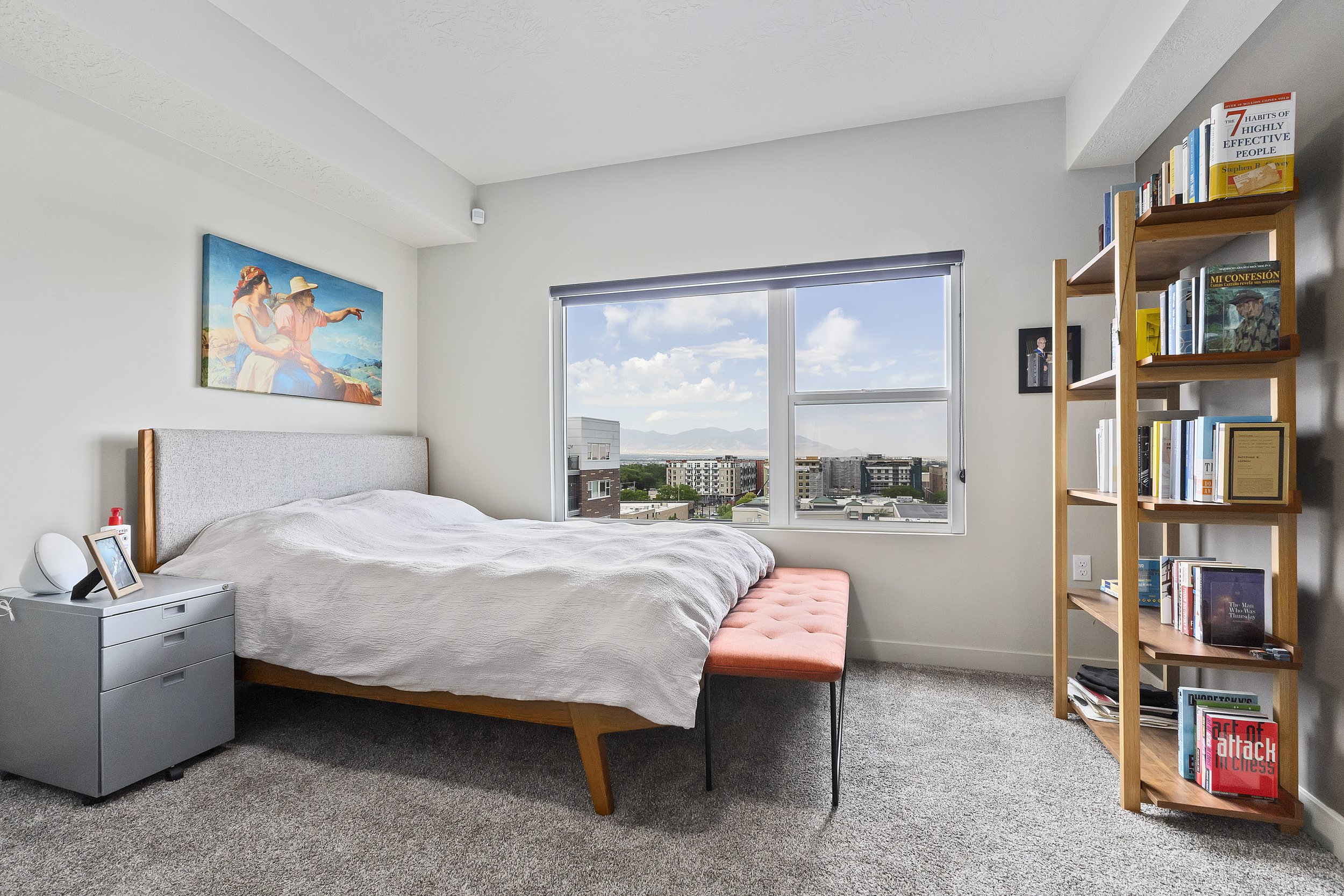 14-Bedroom.jpg
