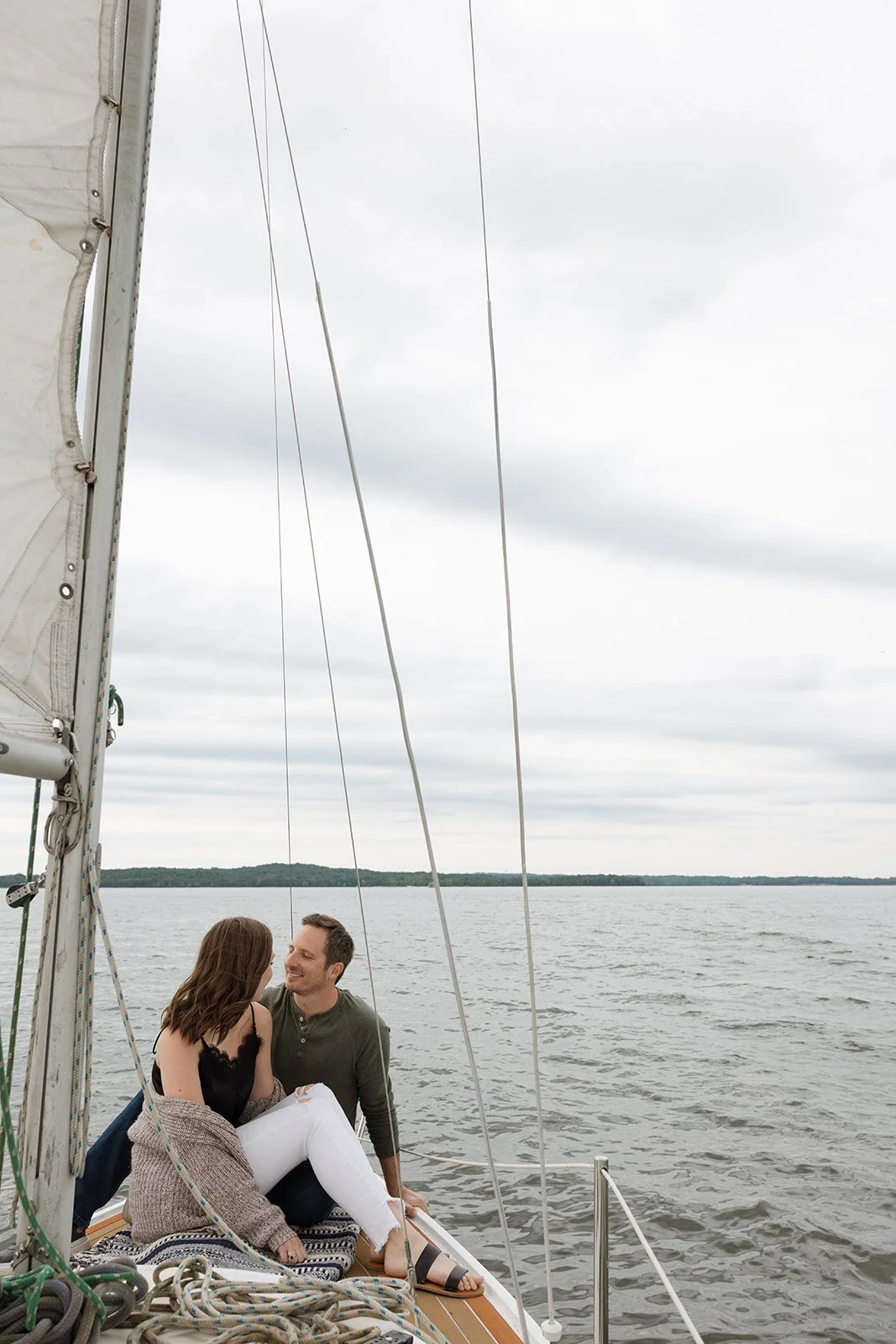 Elopement-Sailboat-Nashville-TN-15.jpg