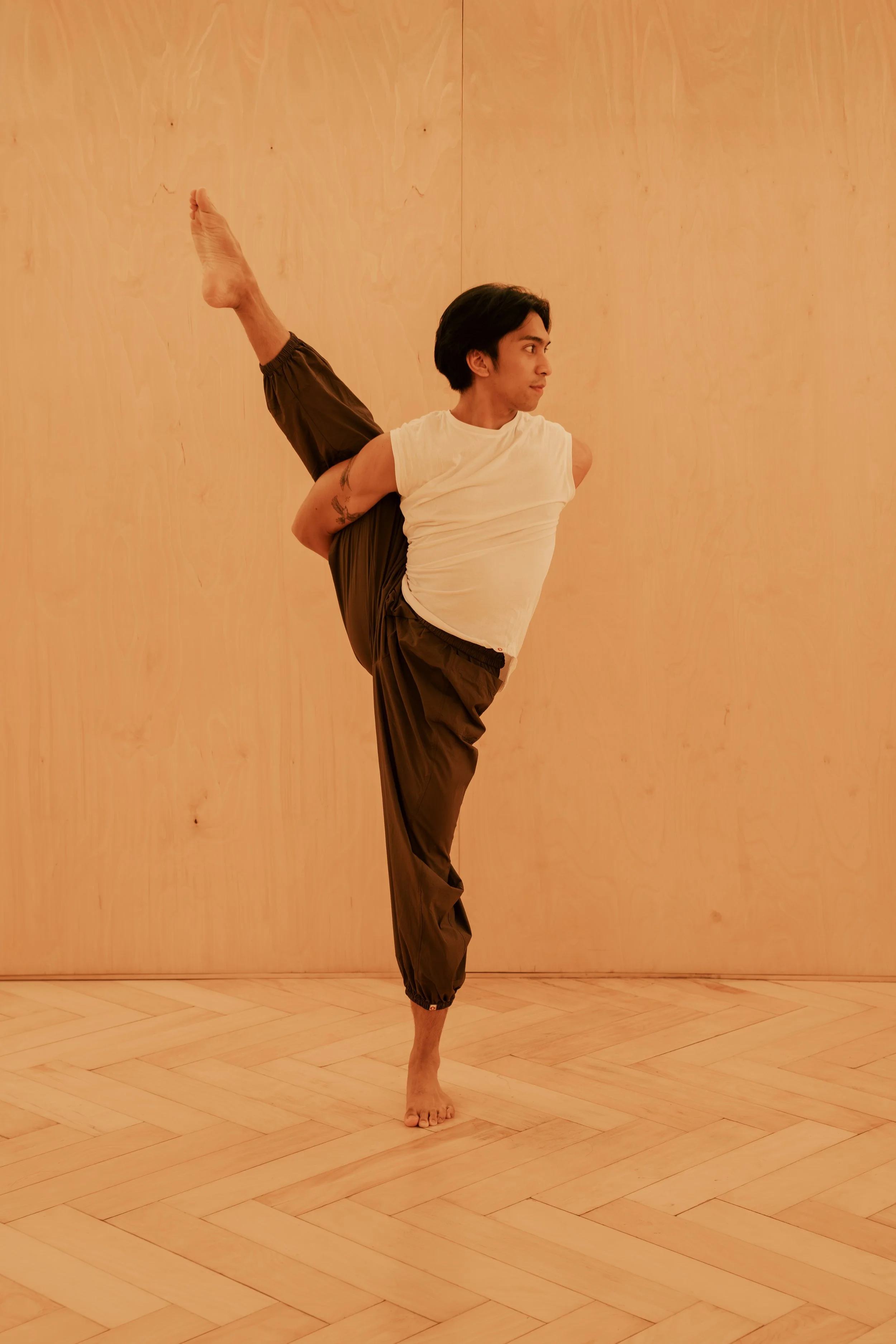 Practice Vinyasa Yoga with Gazarasta at Raw Yoga Jakarta