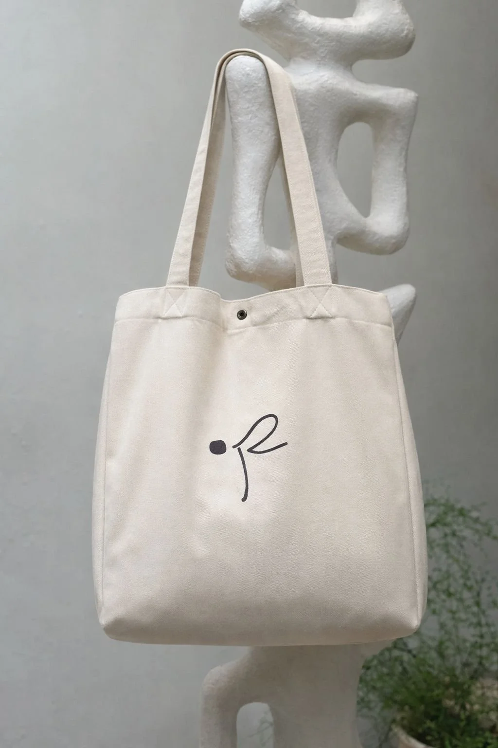 Raw Wholeness Circle Tote Bag