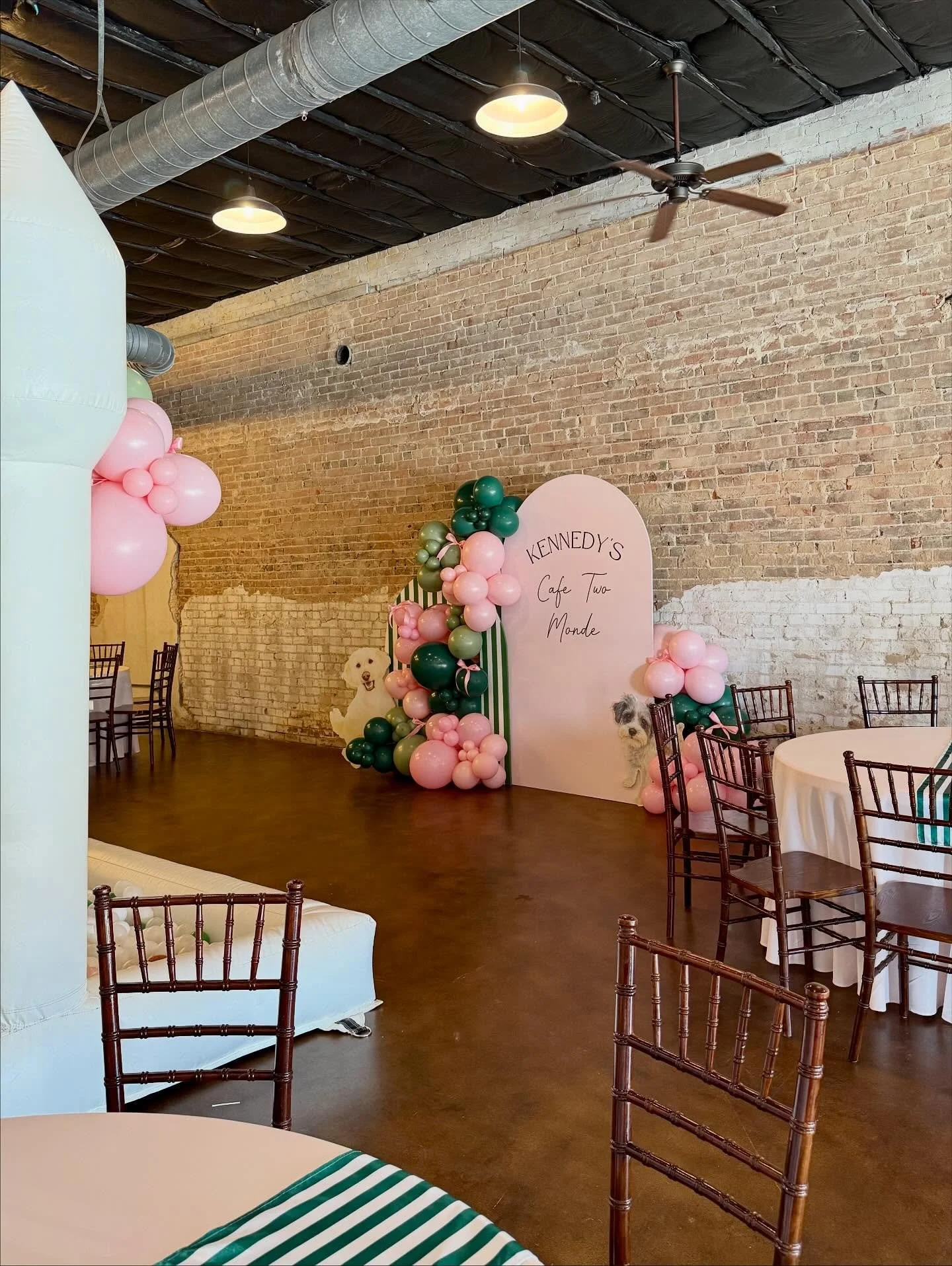 Kennedy&rsquo;s Cafe TWO Monde
🎀☕️🥞 

@megnboudreaux 
@emkaycreations_ 
@minibites_minipancakes 
@baked_by_beccca