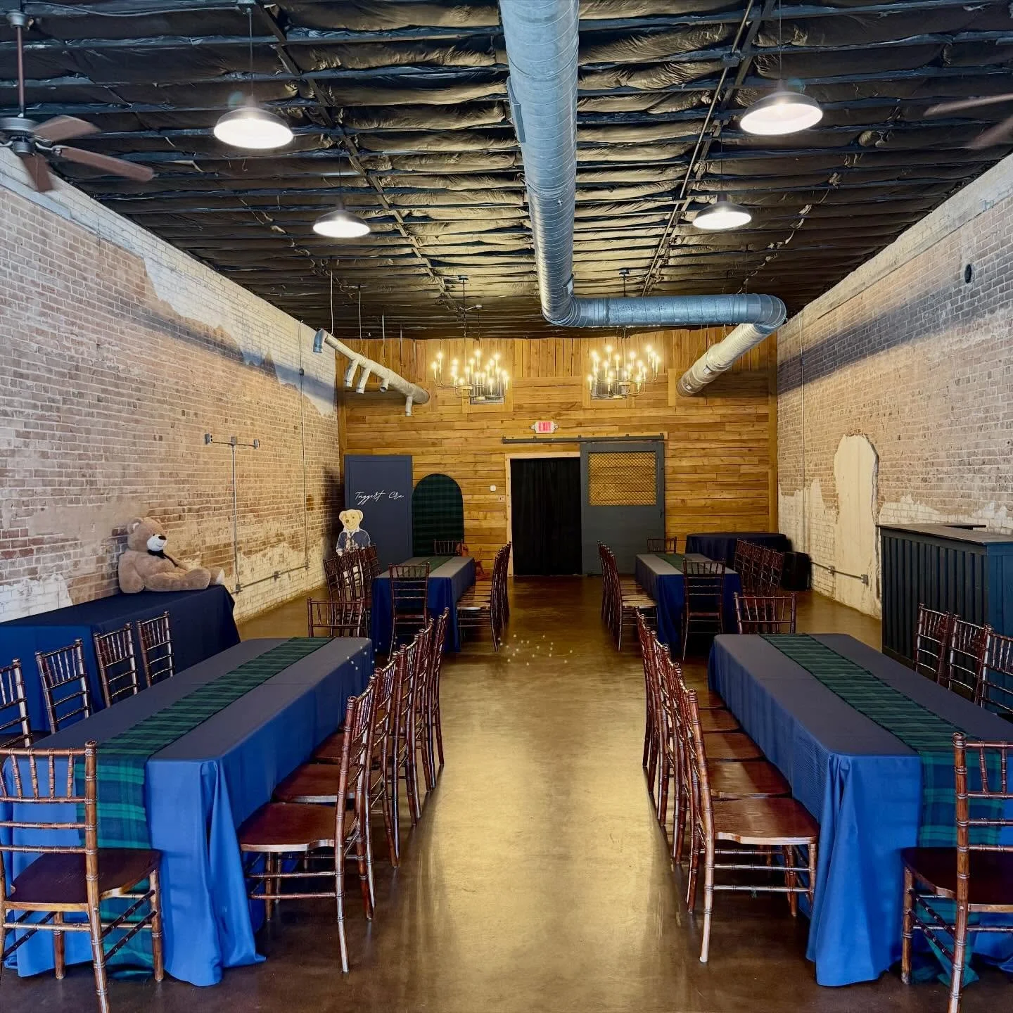 Saturday baby shower with permanent jewelry 🤍🐻

@moss.and.metal 
@letsbondjewelry 
@emkaycreations_