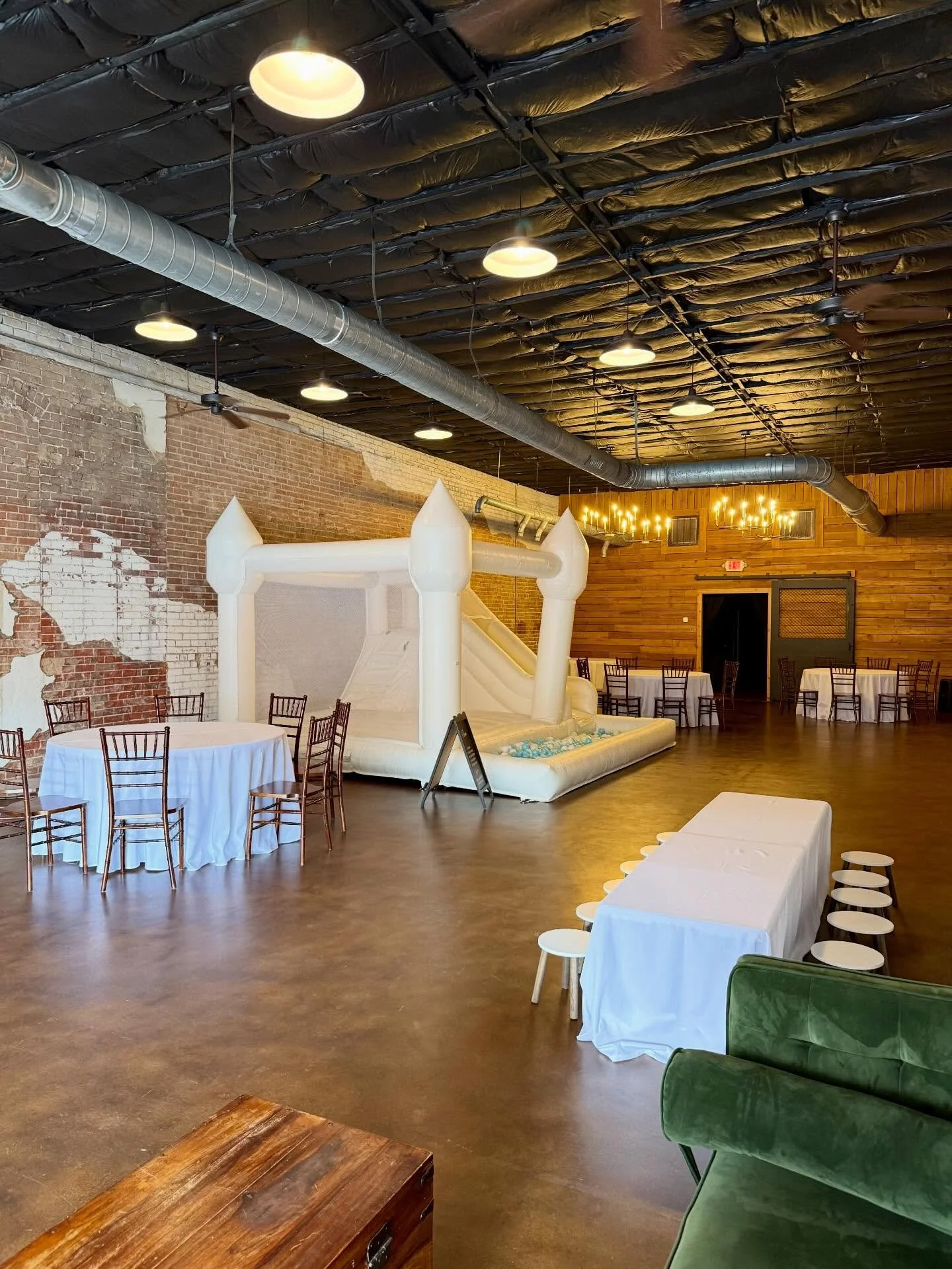 A bounce house inside is always a good idea 🥳
@emkaycreations_