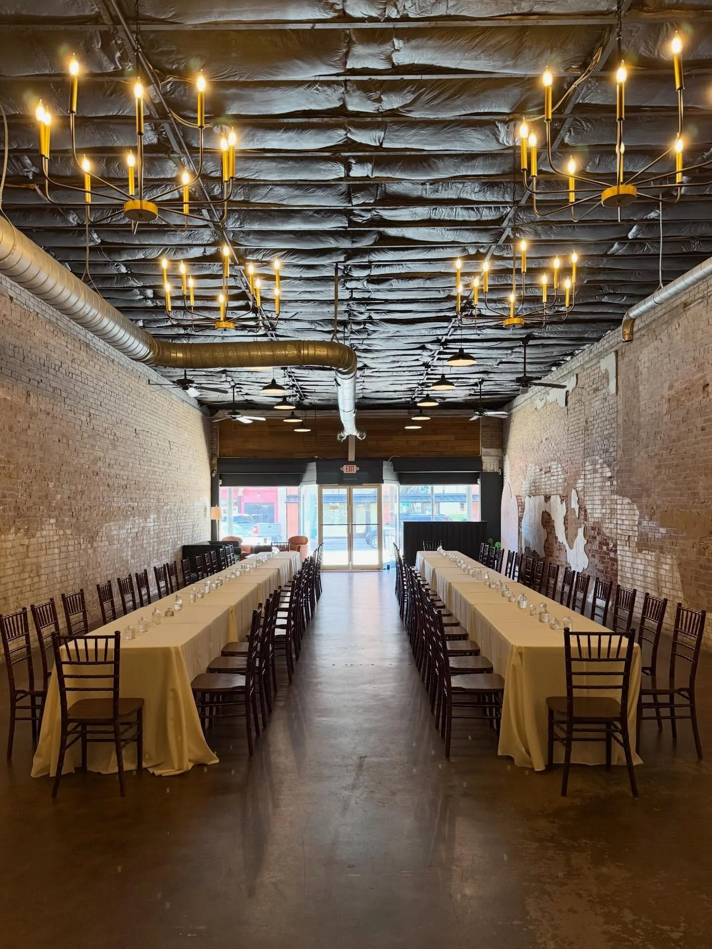 Celebrating future Mrs. Hopson 🌸🥂

Bridal shower brunch for 60 guests 🤍

@emkaycreations_ 
@thepinkcactus.dfw