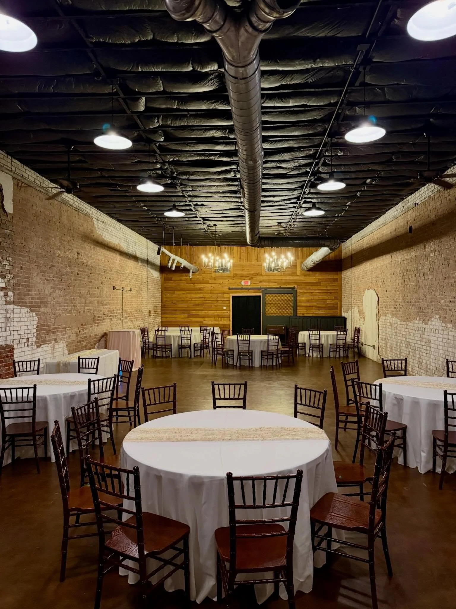 Daddy Daughter Dance 💖
Seating for 65 and plenty of dance floor space!
