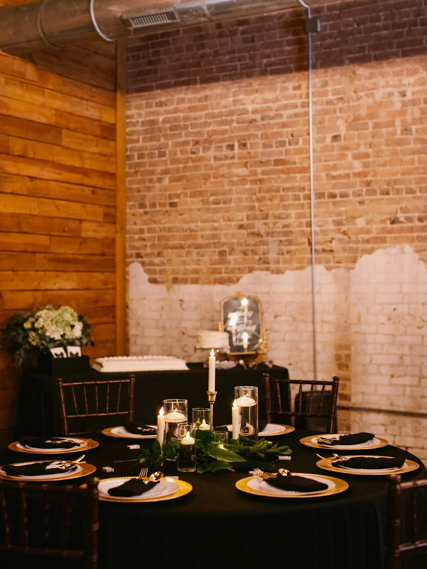 Details from Sage &amp; Gage&rsquo;s reception ✨🥂🪩

@susanaclarephoto_ 
@emkaycreations_ 
@ruffdraft_co 
@aaperitivo_ 
@babes.chicken