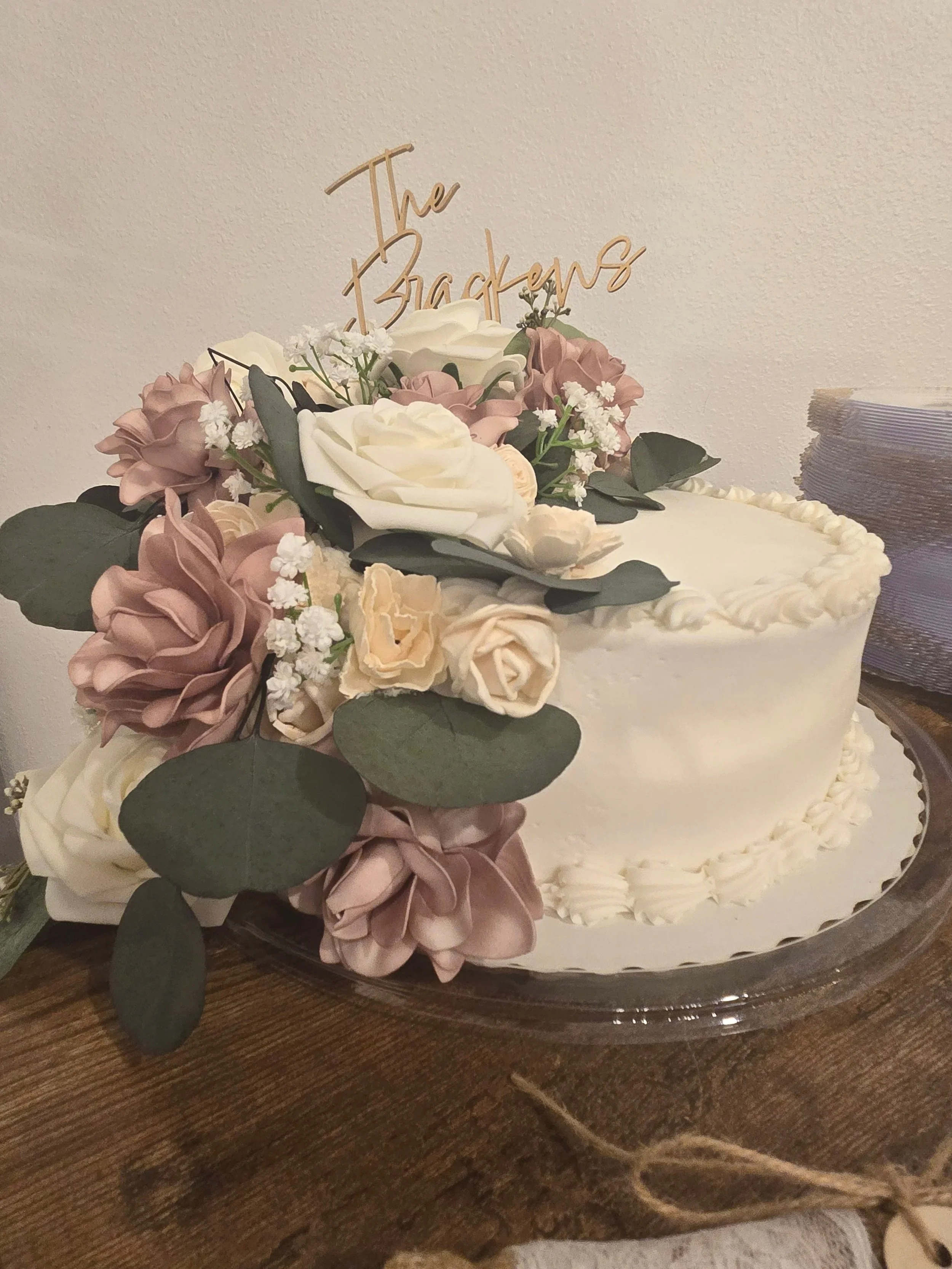 Oasis Events Collective in Sarasota FL is a venue for micro weddings, baby showers, bridal showers, grad parties, bible studies and worship nights.