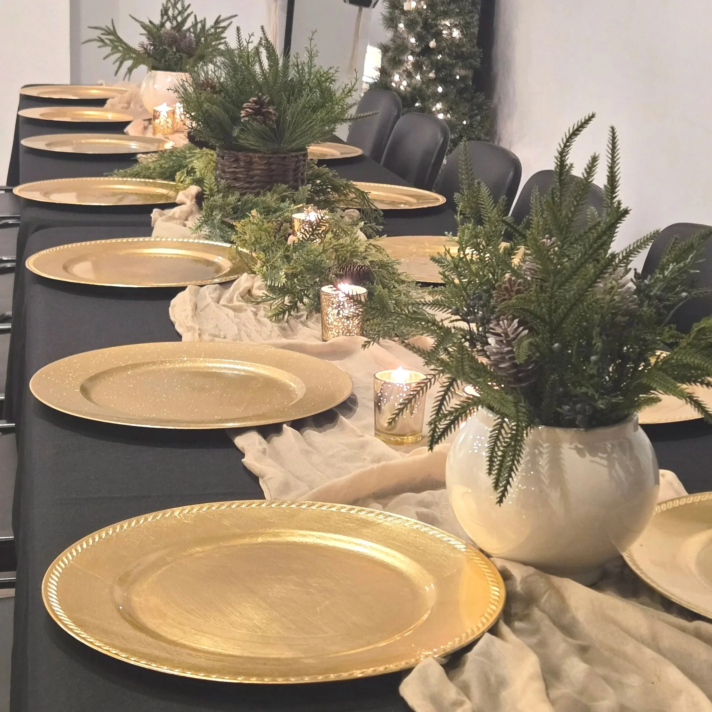 Beautiful table setting in our events venue at Oasis Collective in Sarasota FL.  Also serving Bradenton, Lakewood Ranch and Venice.