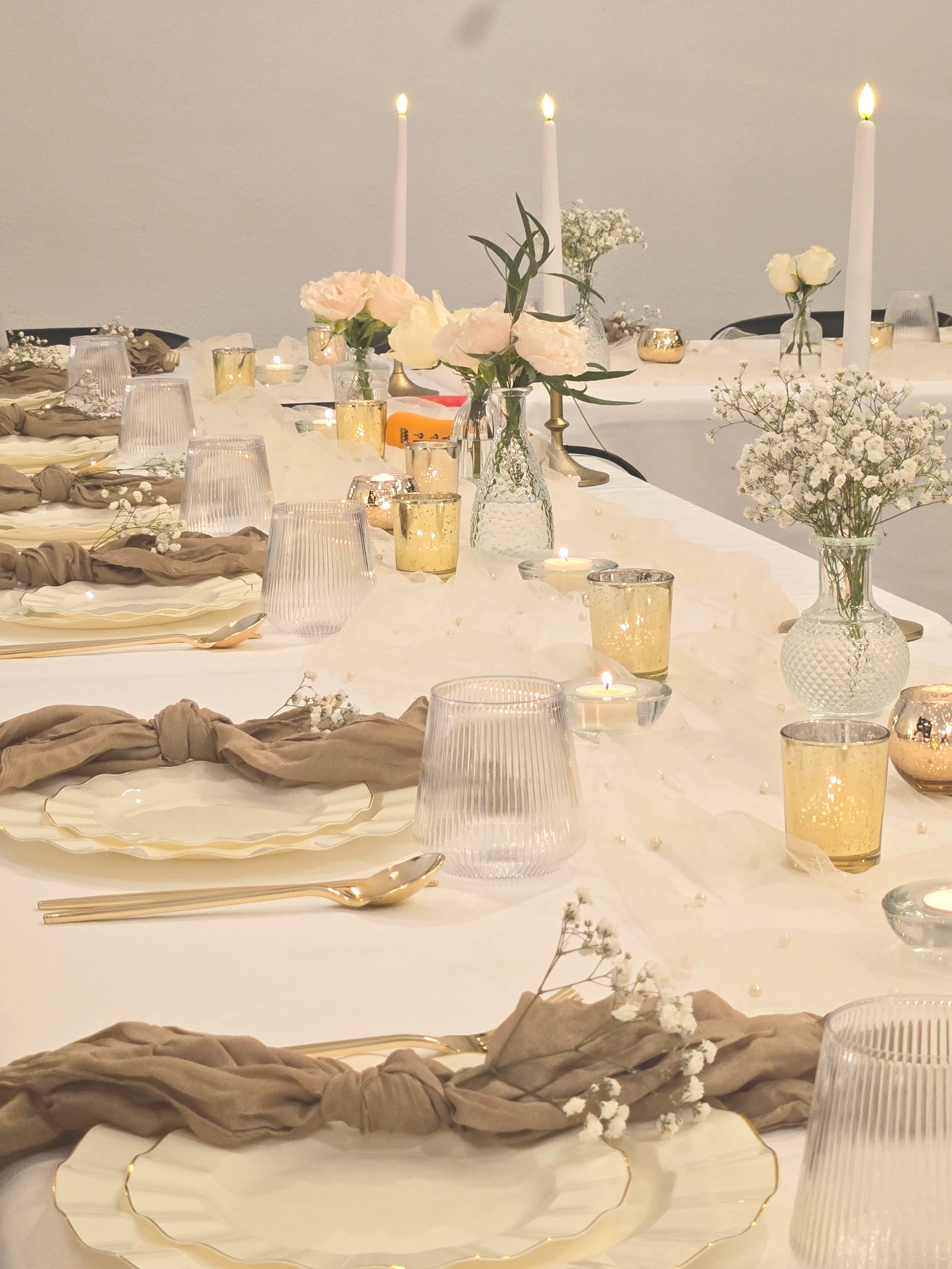 A lovely table setting in the Oasis Events Collective venue in Sarasota, FL