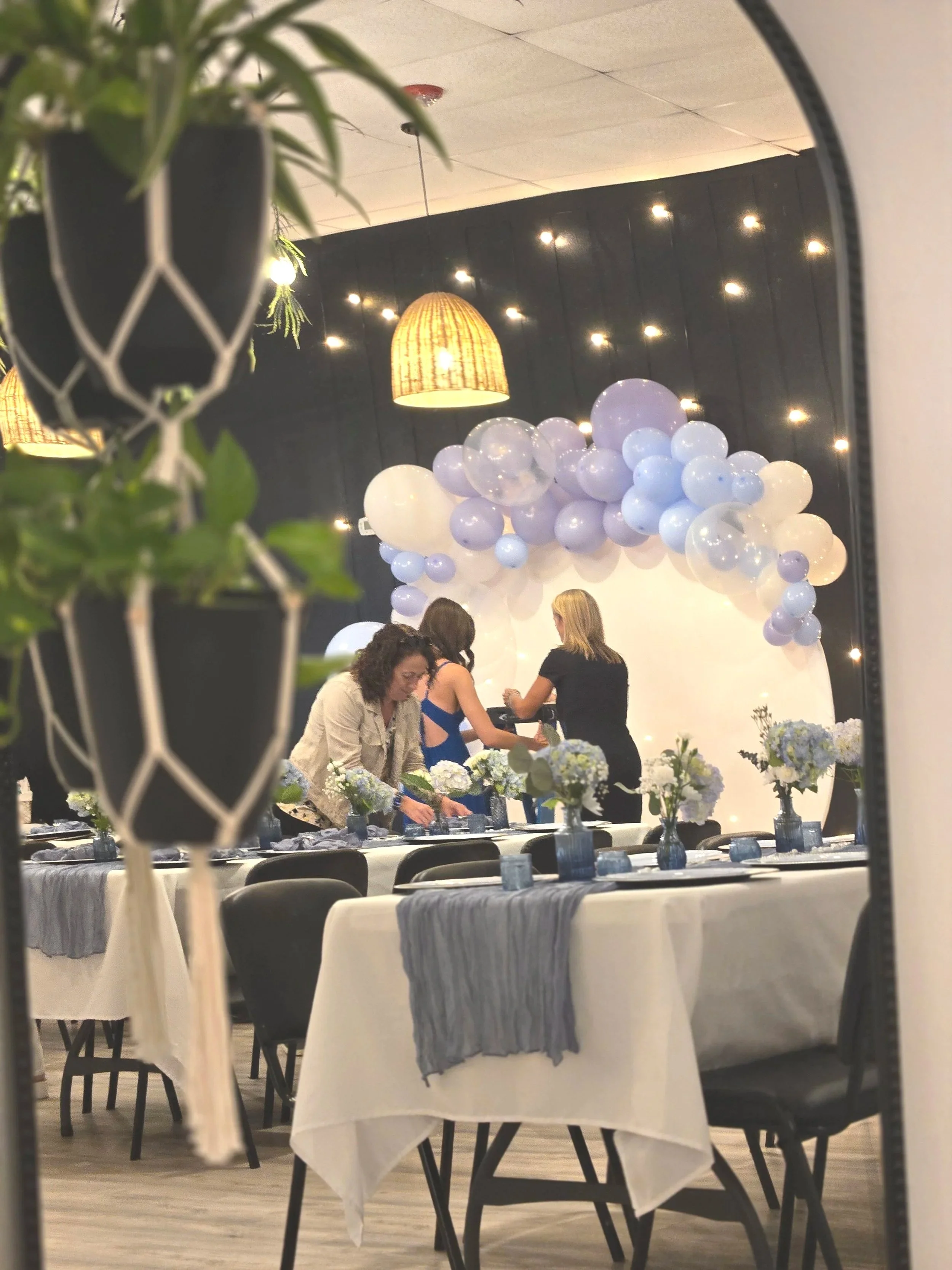 Balloon arch at a baby shower at Oasis Events Collective in Sarasota FL.  Intimate event venue for baby showers, bridal showers, and grad parties.  Also serving Bradenton, Lakewood Ranch and Ellenton.