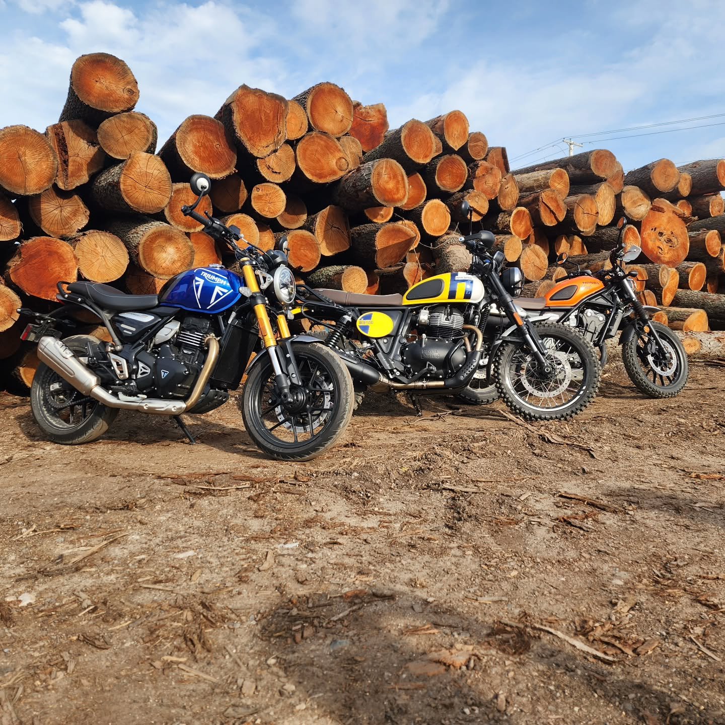 Triple threat. ⚡️

​Caught up with the Fort Wayne Scrambler Society today for a quick session. Proud to have our Triumph Speed 400 holding its own with this crew.

​Looking to add some excitement to your next ride? Our Speed 400 is available for rent