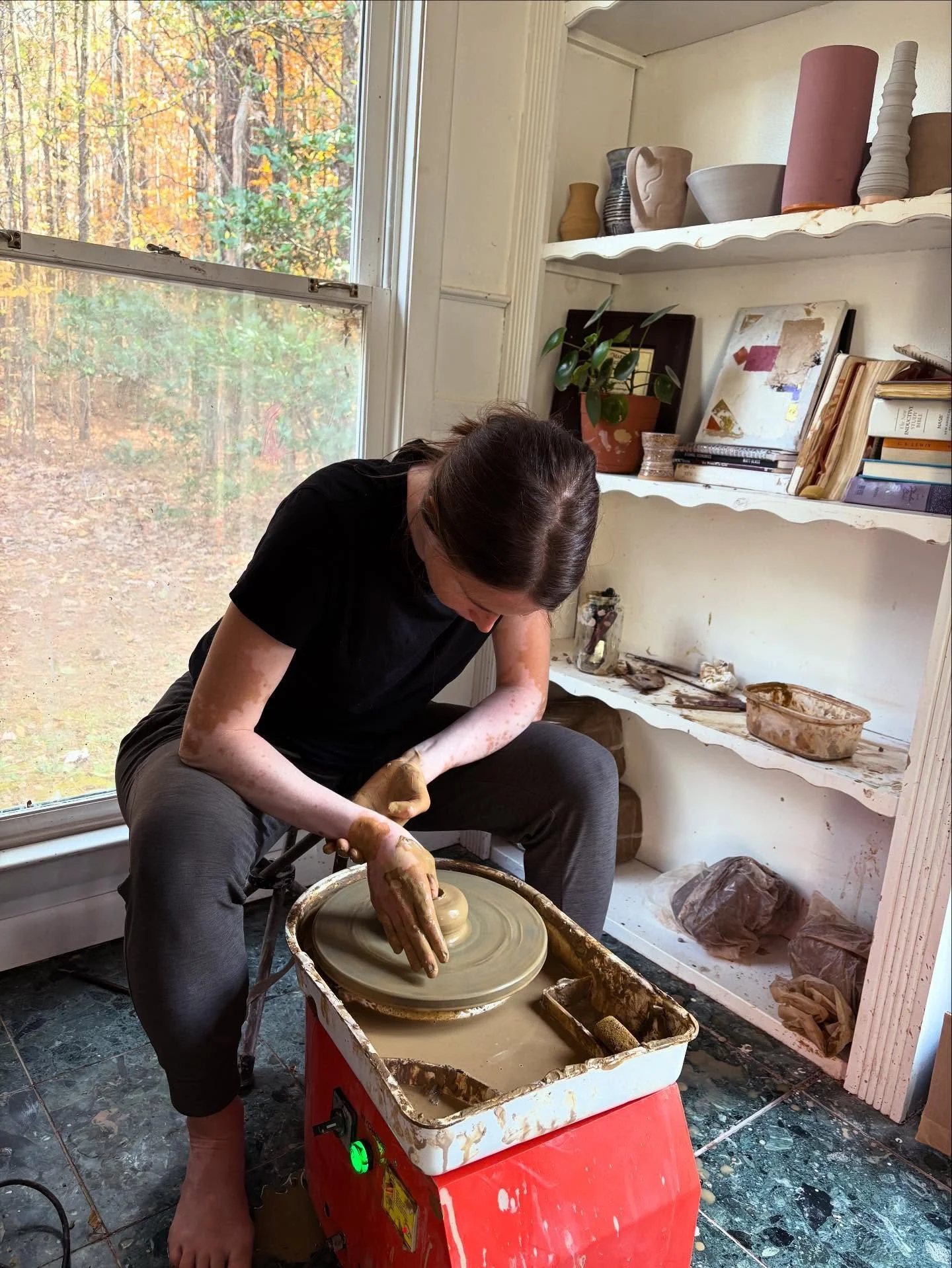 Today was such a dream. Thank you @katiekatiehand for teaching and helping me make my first pottery! I&rsquo;ve been wanting to try pottery on a wheel for years and to get to do so during a time when I&rsquo;ve been dying for creativity and me-time w