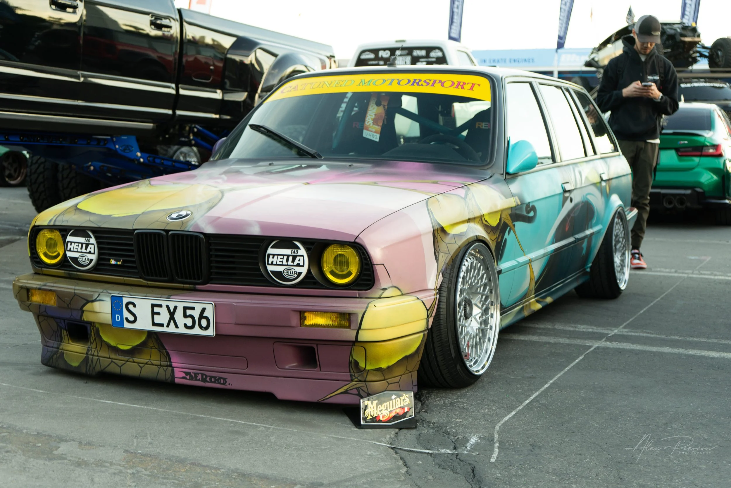 airbrushed-bmw-e30-touring-wagon-front-sema-las-vegas.jpg