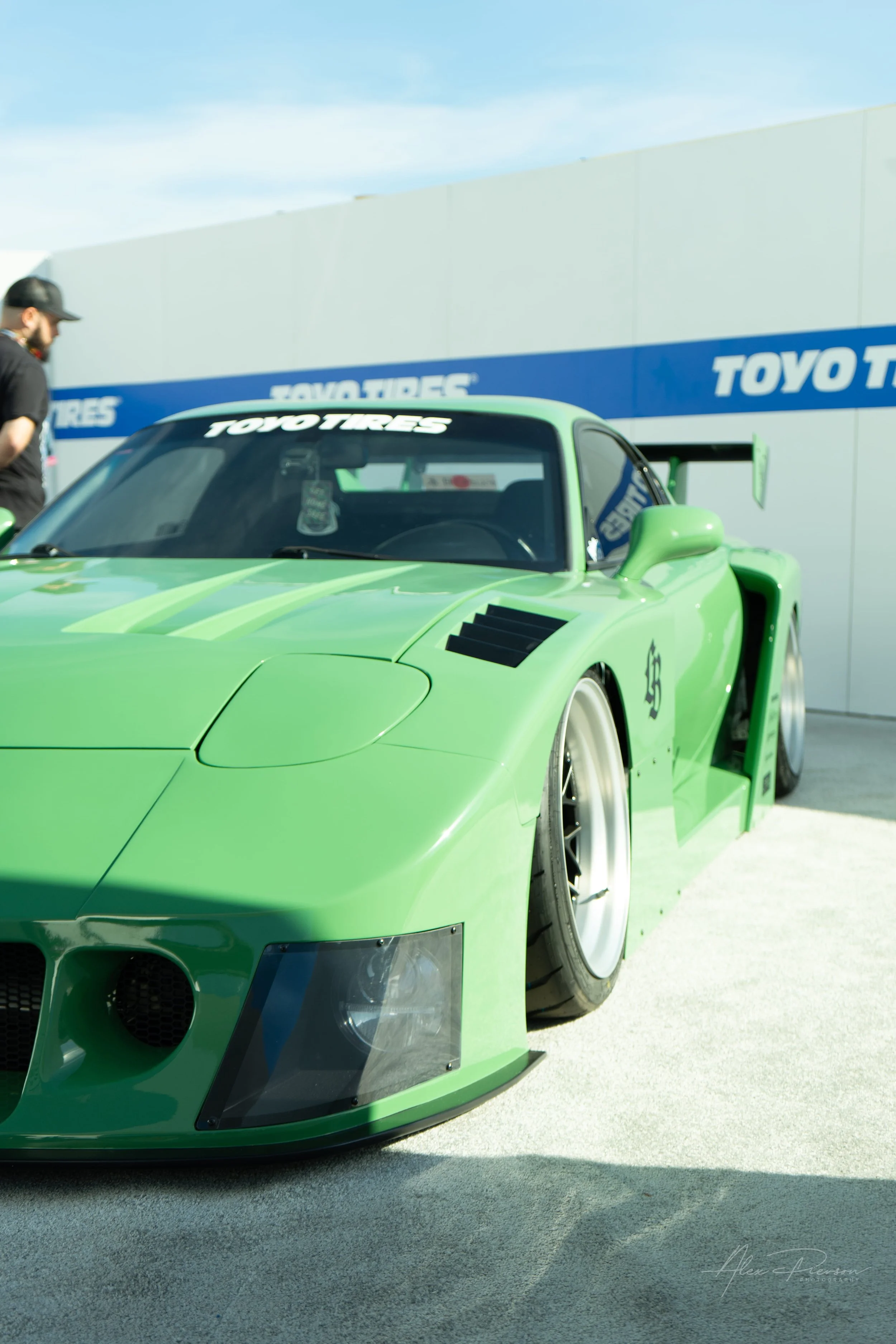 green-mazda-rx7-fd-liberty-walk-slant-nose-sema-las-vegas.jpg
