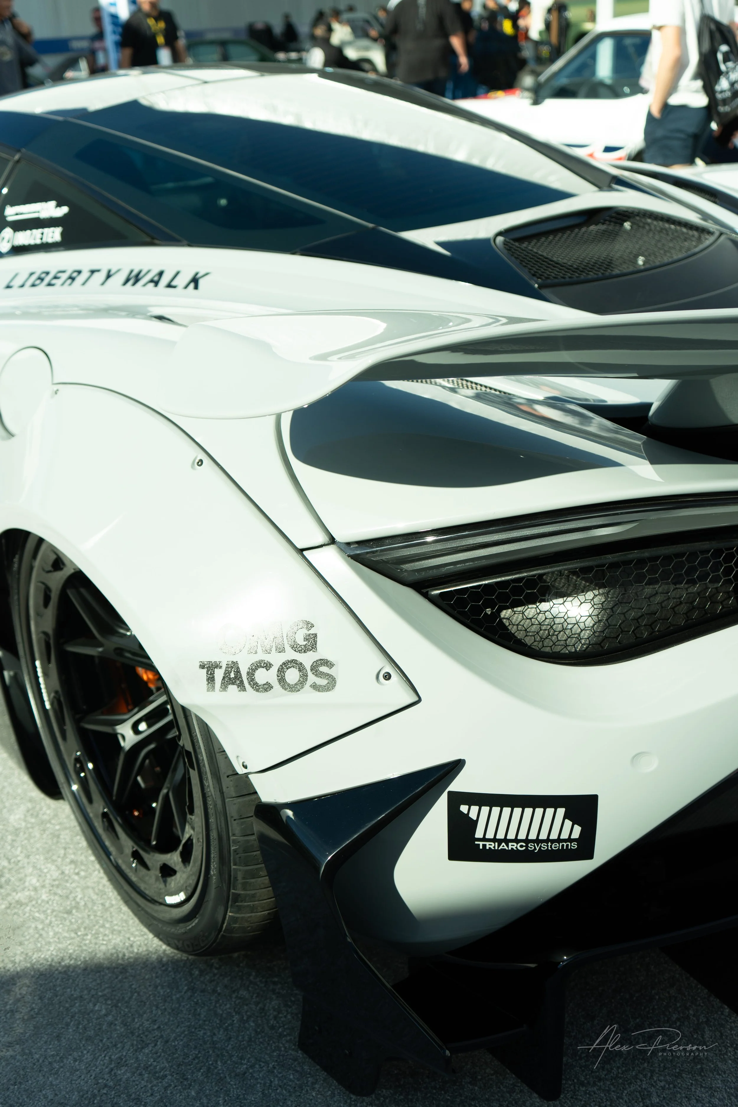 grey-mclaren-720s-liberty-walk-rear-fender-sema-las-vegas.jpg