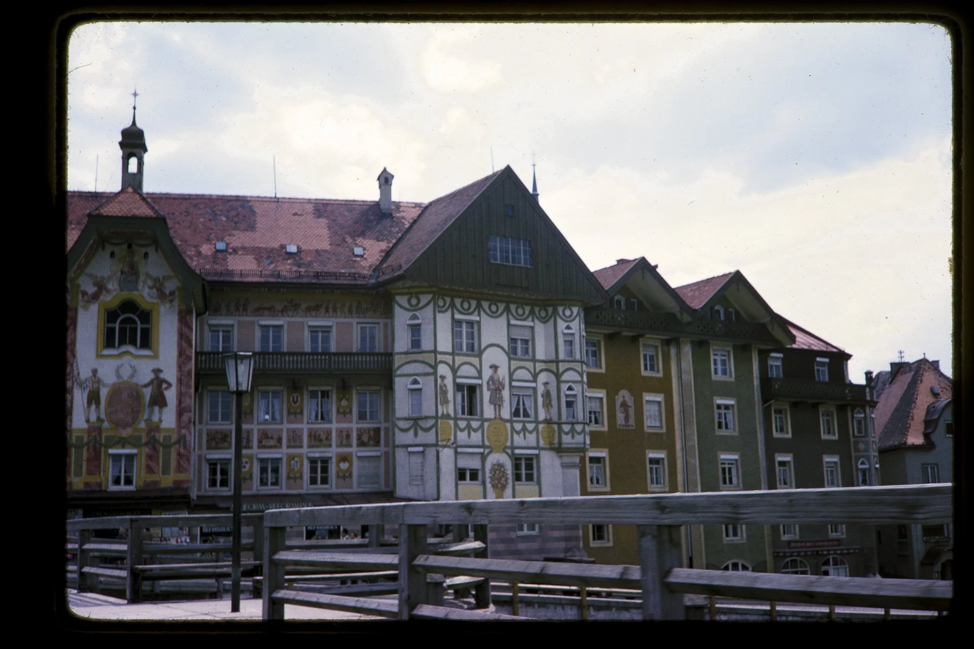 DA_Slide_10-0324.jpg