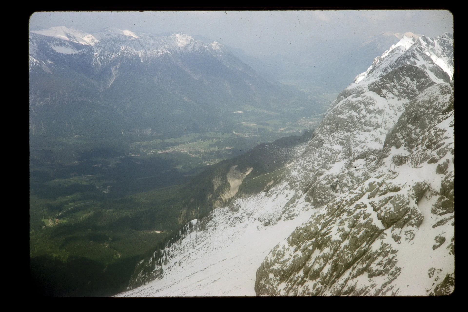 DA_Slide_9-0299.jpg