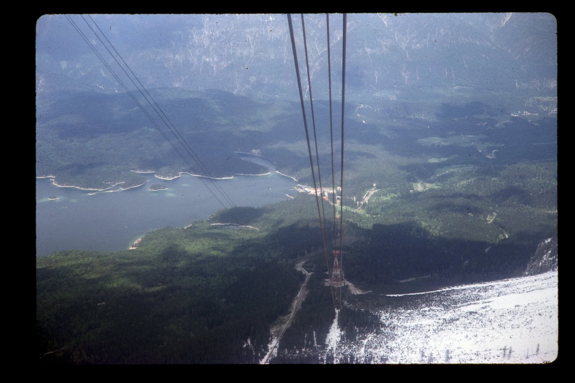 DA_Slide_9-0300.jpg