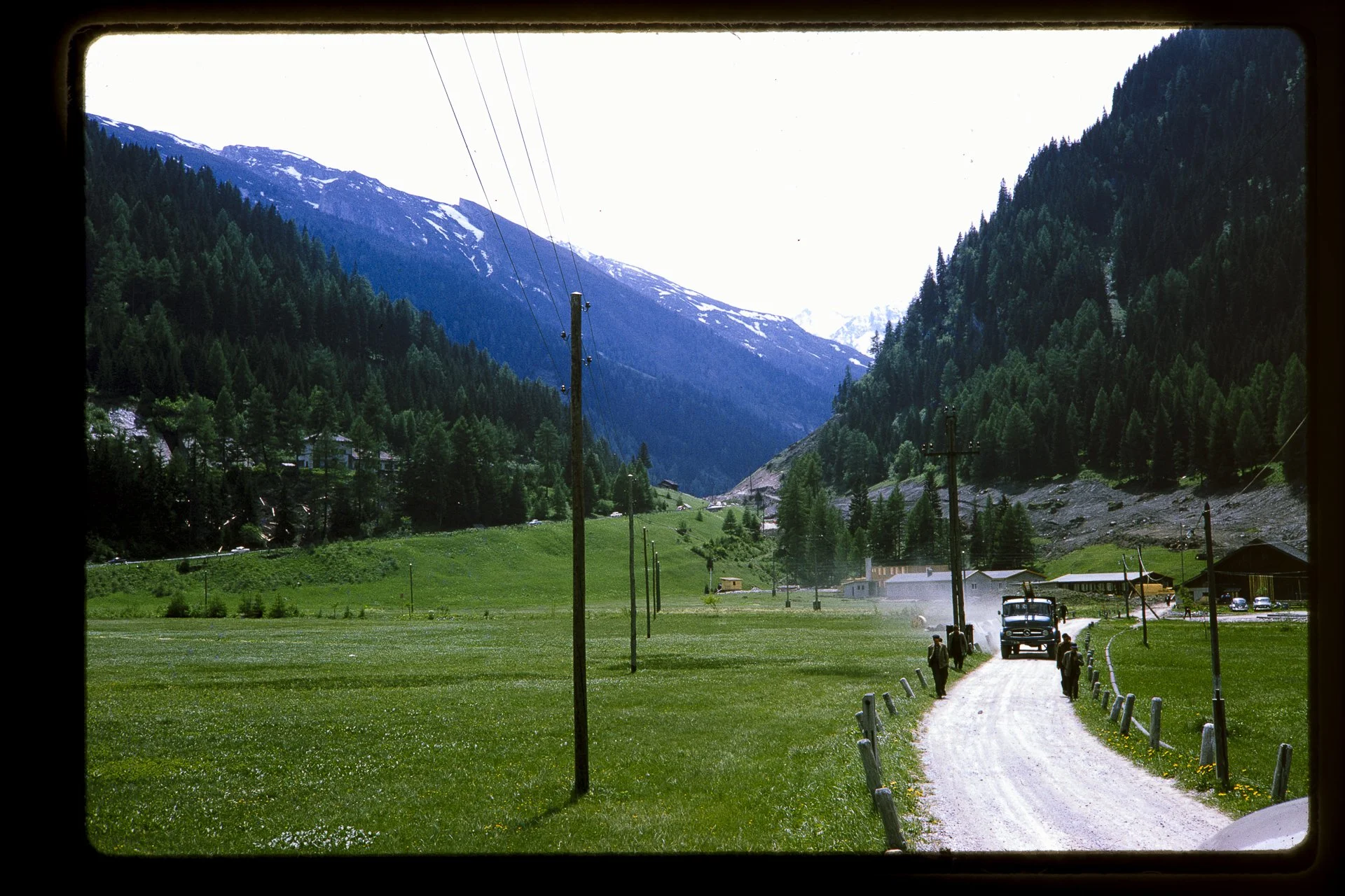 DA_Slide_10-0316.jpg