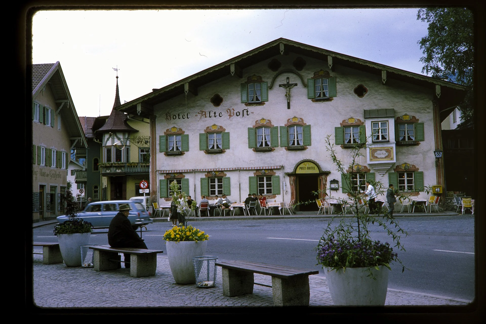 DA_Slide_10-0308.jpg