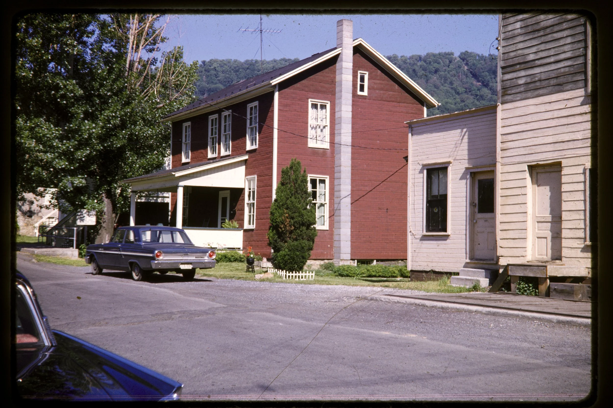 DA_Slides-0003.jpg